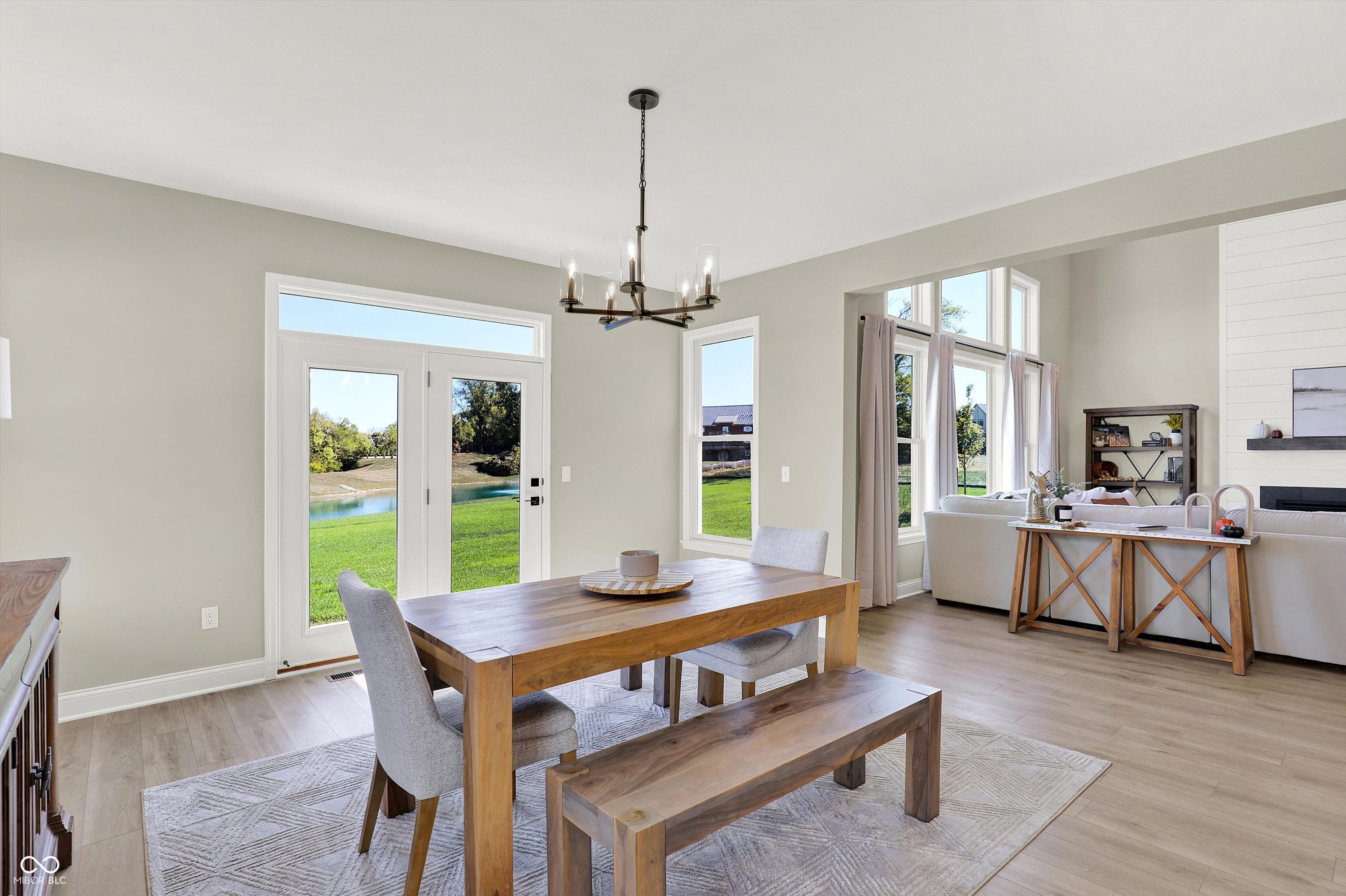 1560 Old Hickory Lane