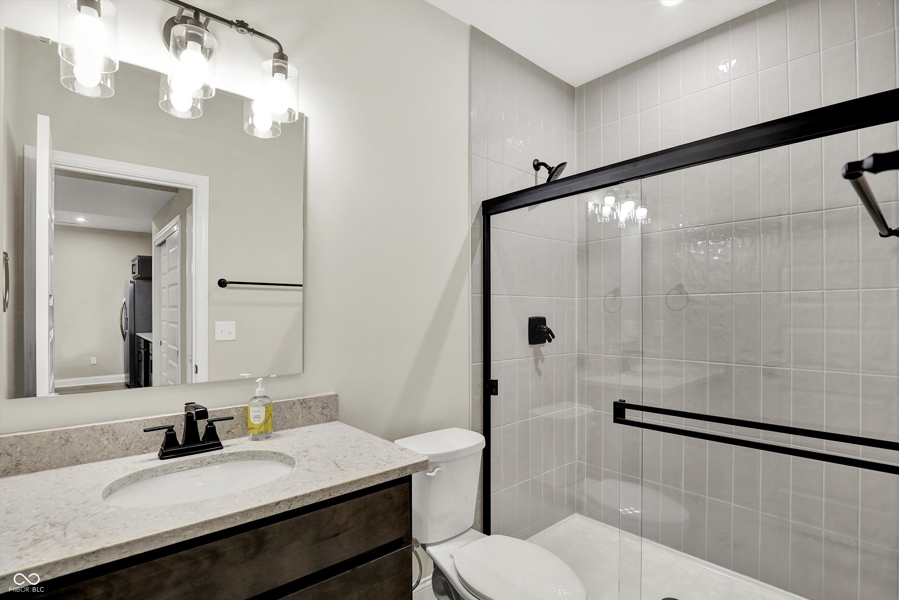 1560 Old Hickory Lane