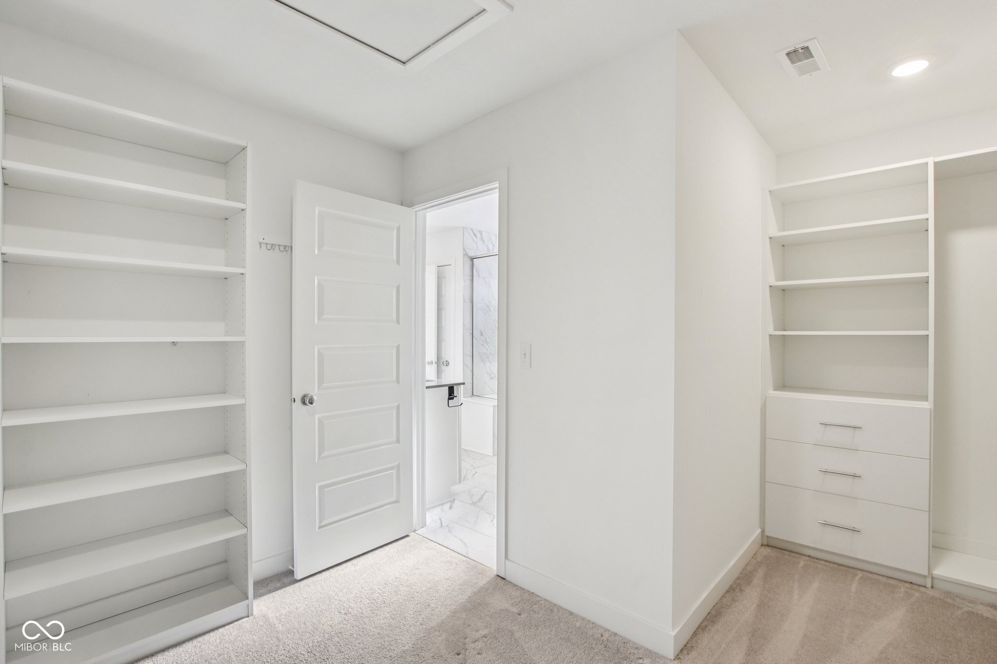 325 Middleton Circle