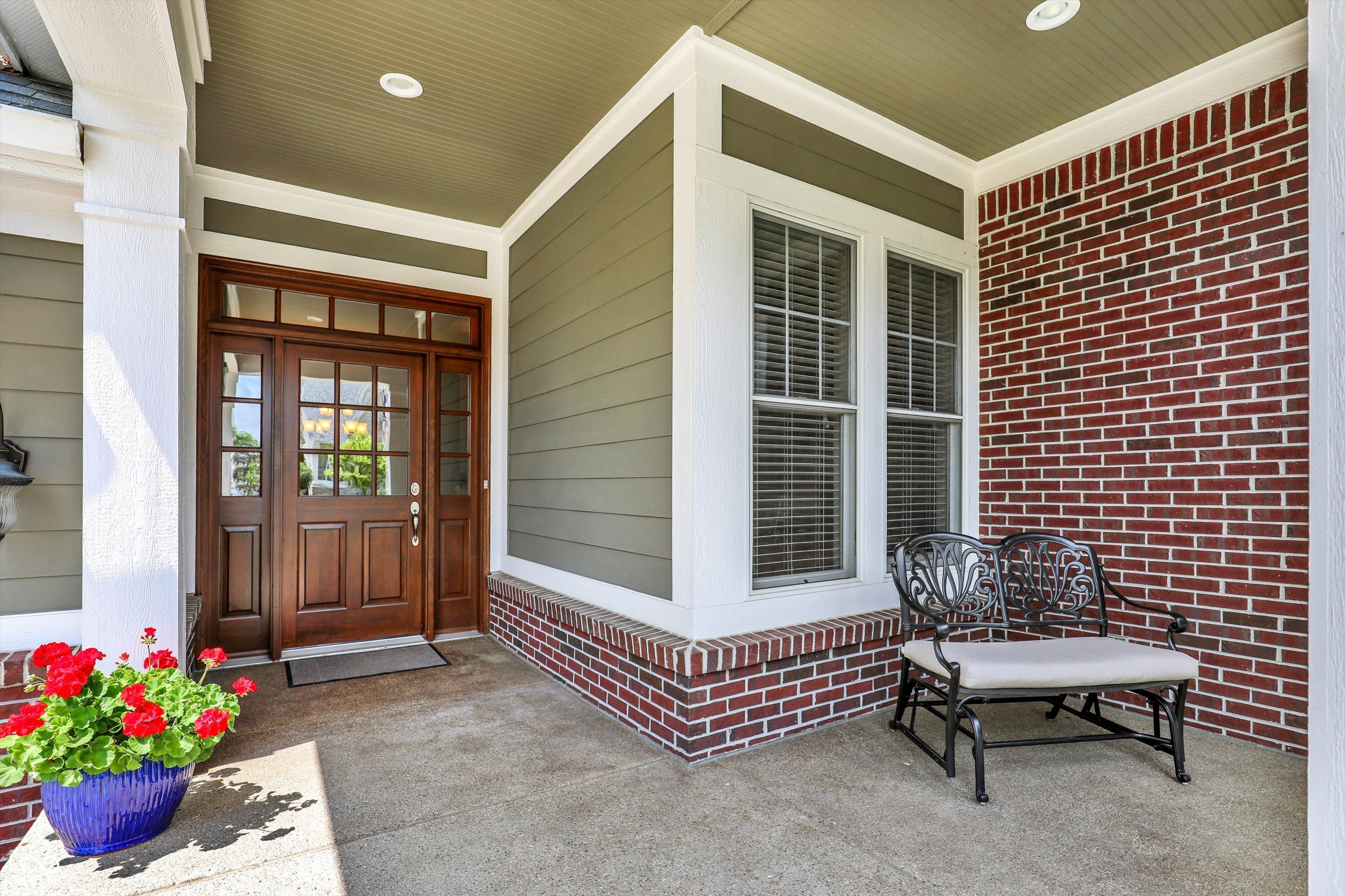 15726 Bethpage Trail