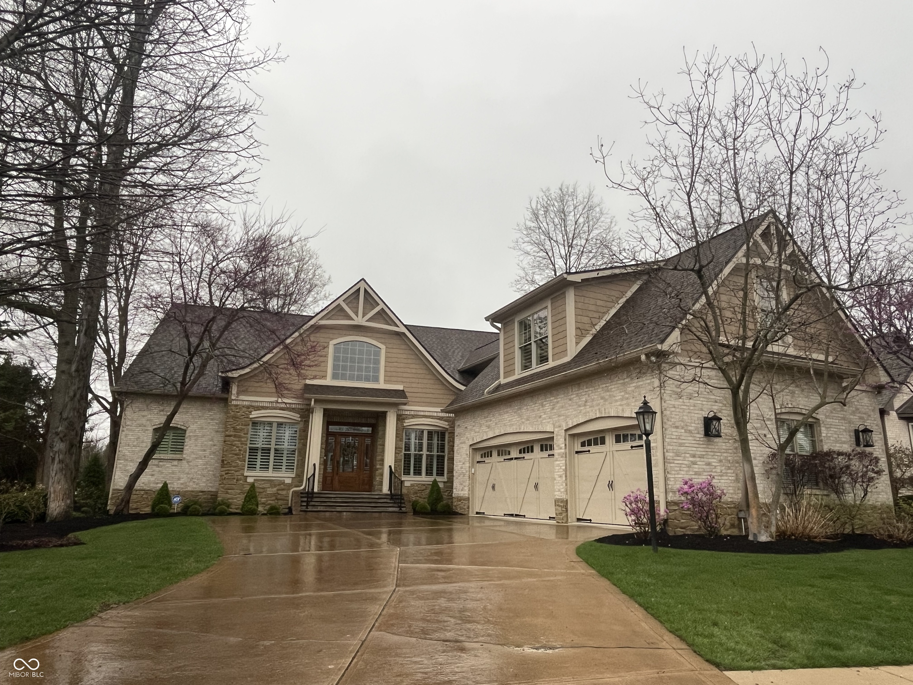 15606 Hawks Way