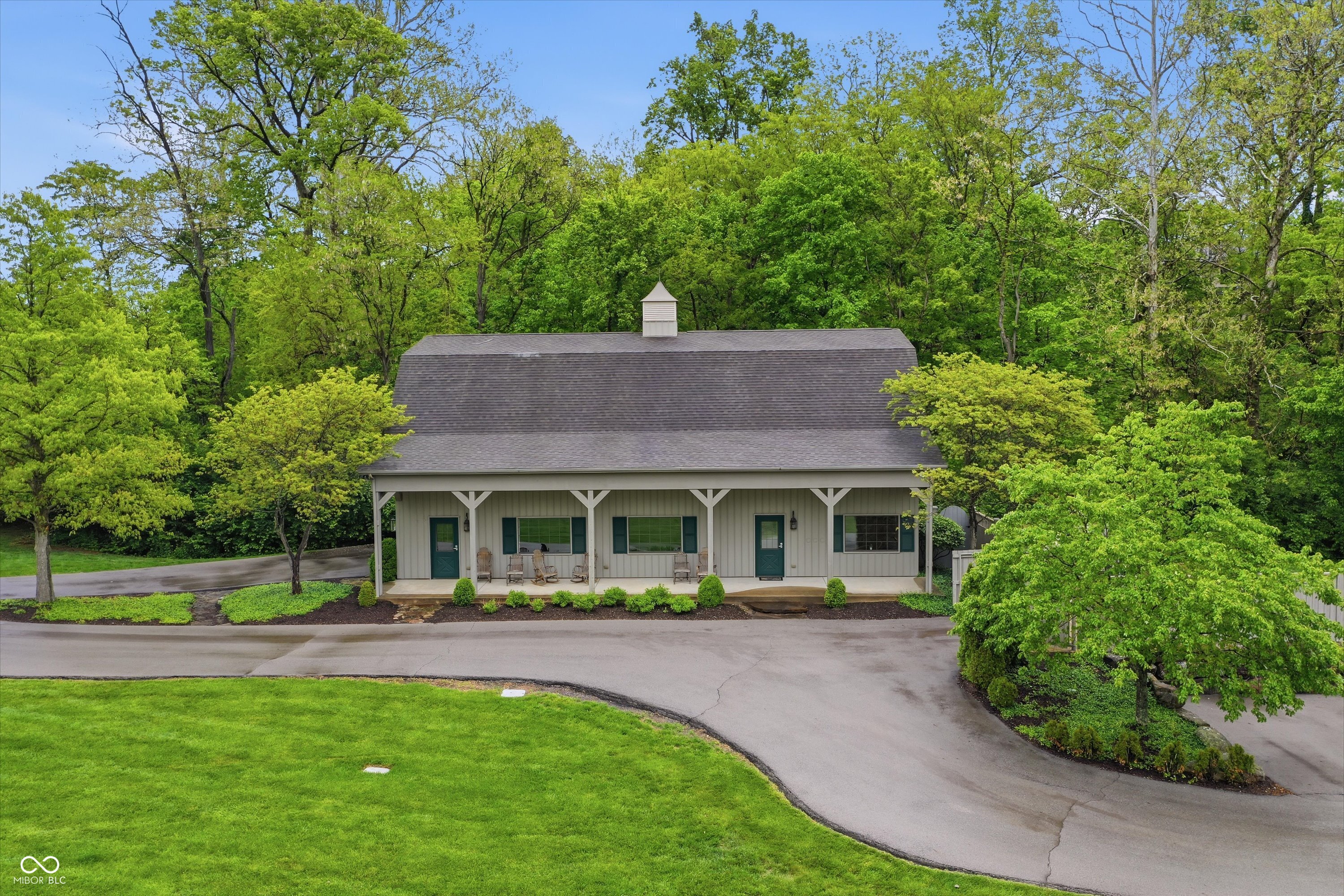 1 Woodard Bluff
