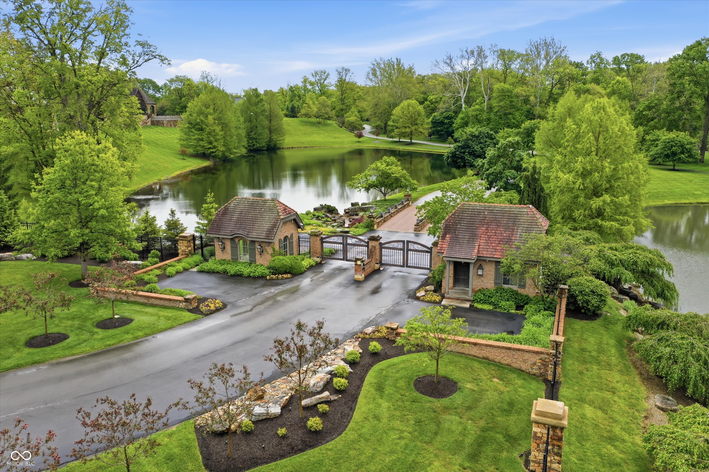 1 Woodard Bluff