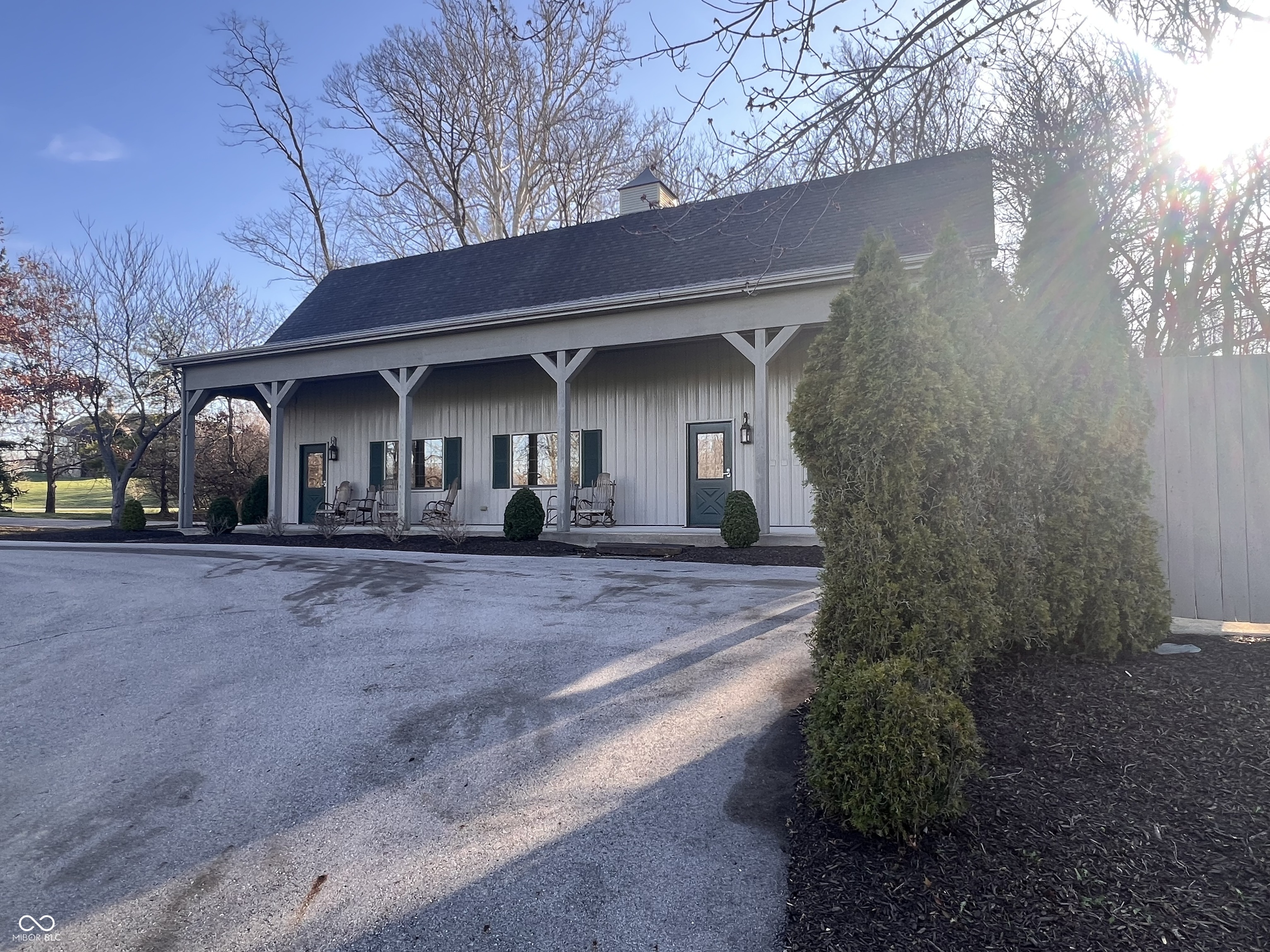 1 Woodard Bluff