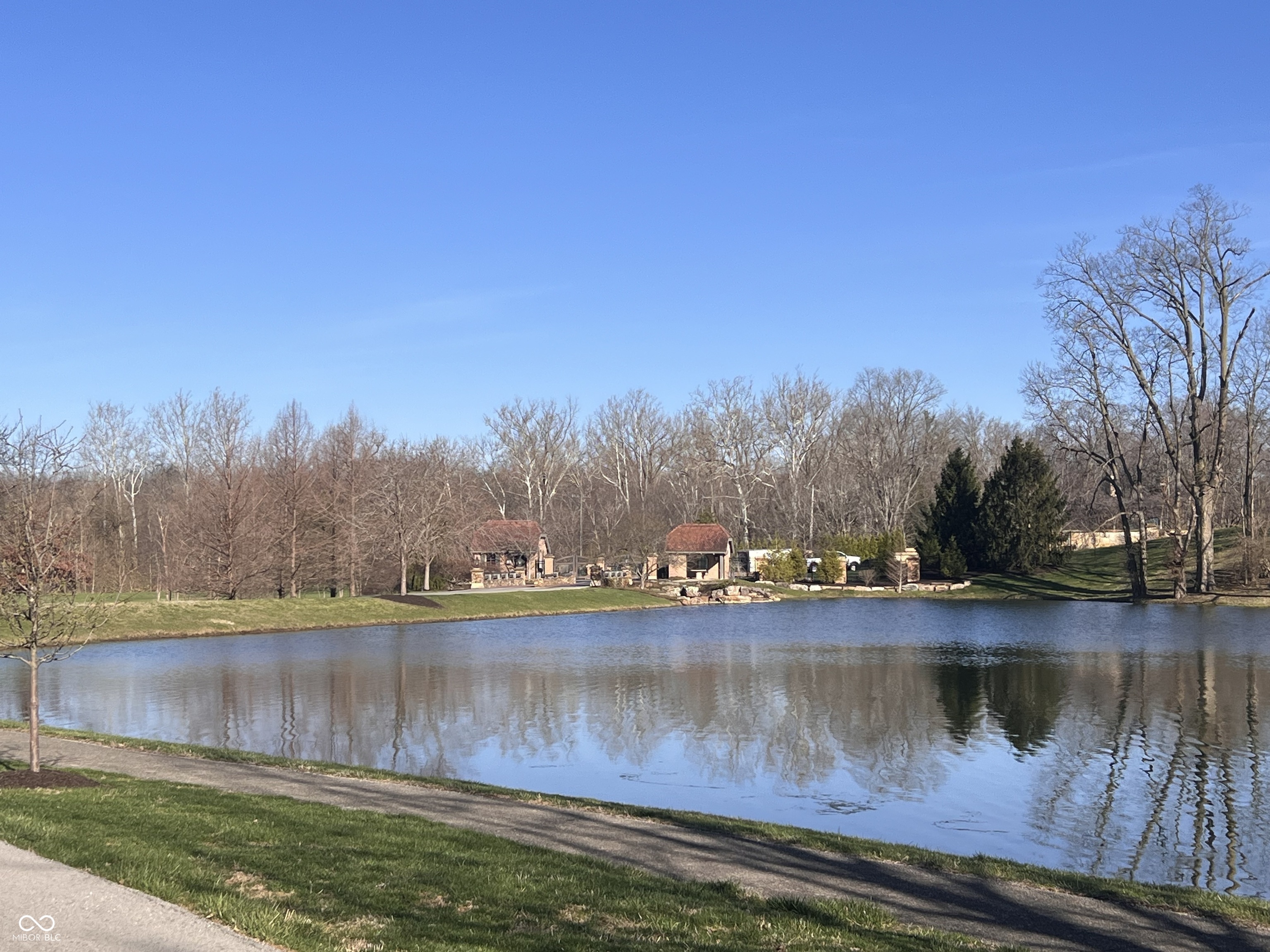 1 Woodard Bluff