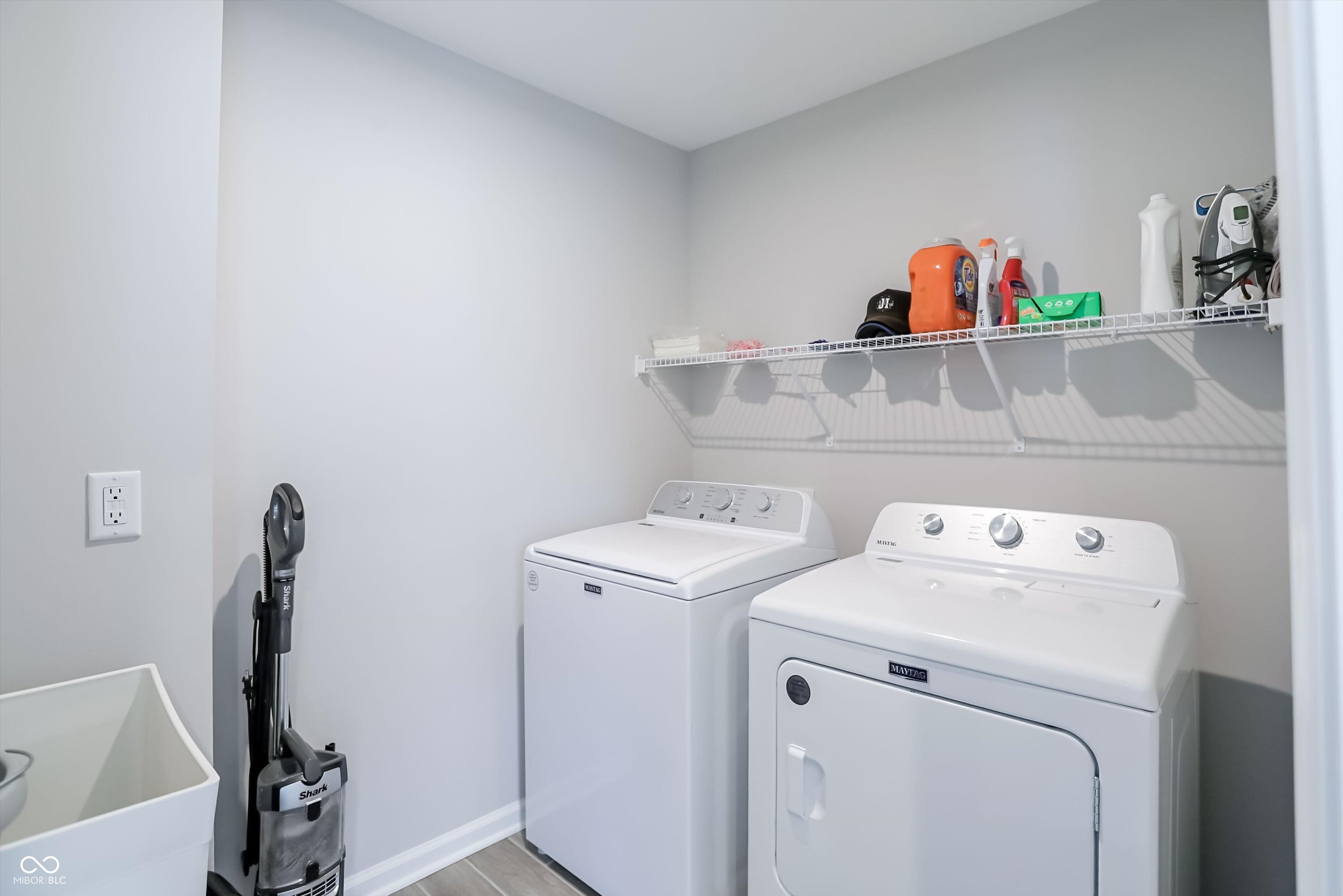 6807 Sable Point Drive