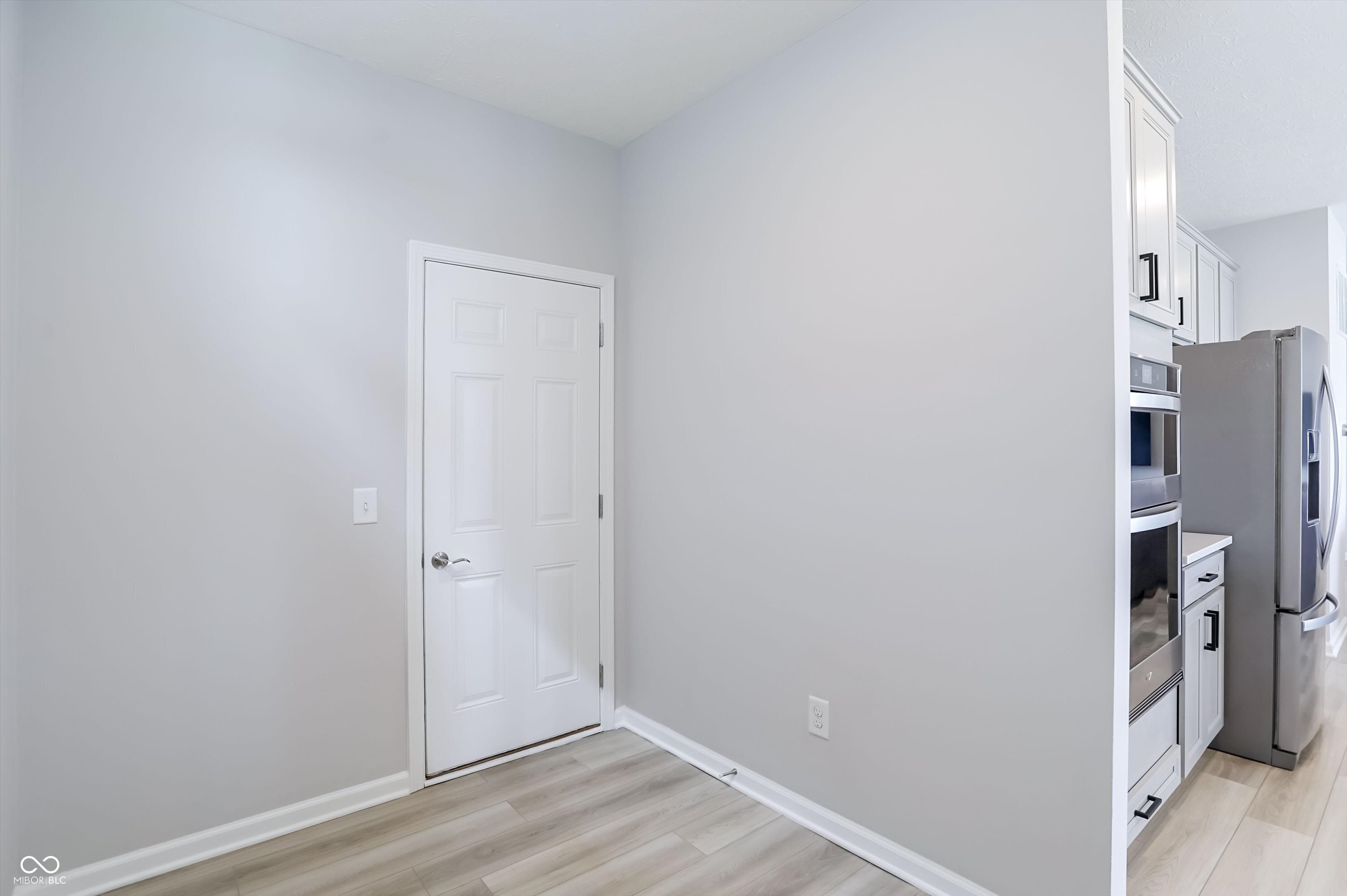 6807 Sable Point Drive