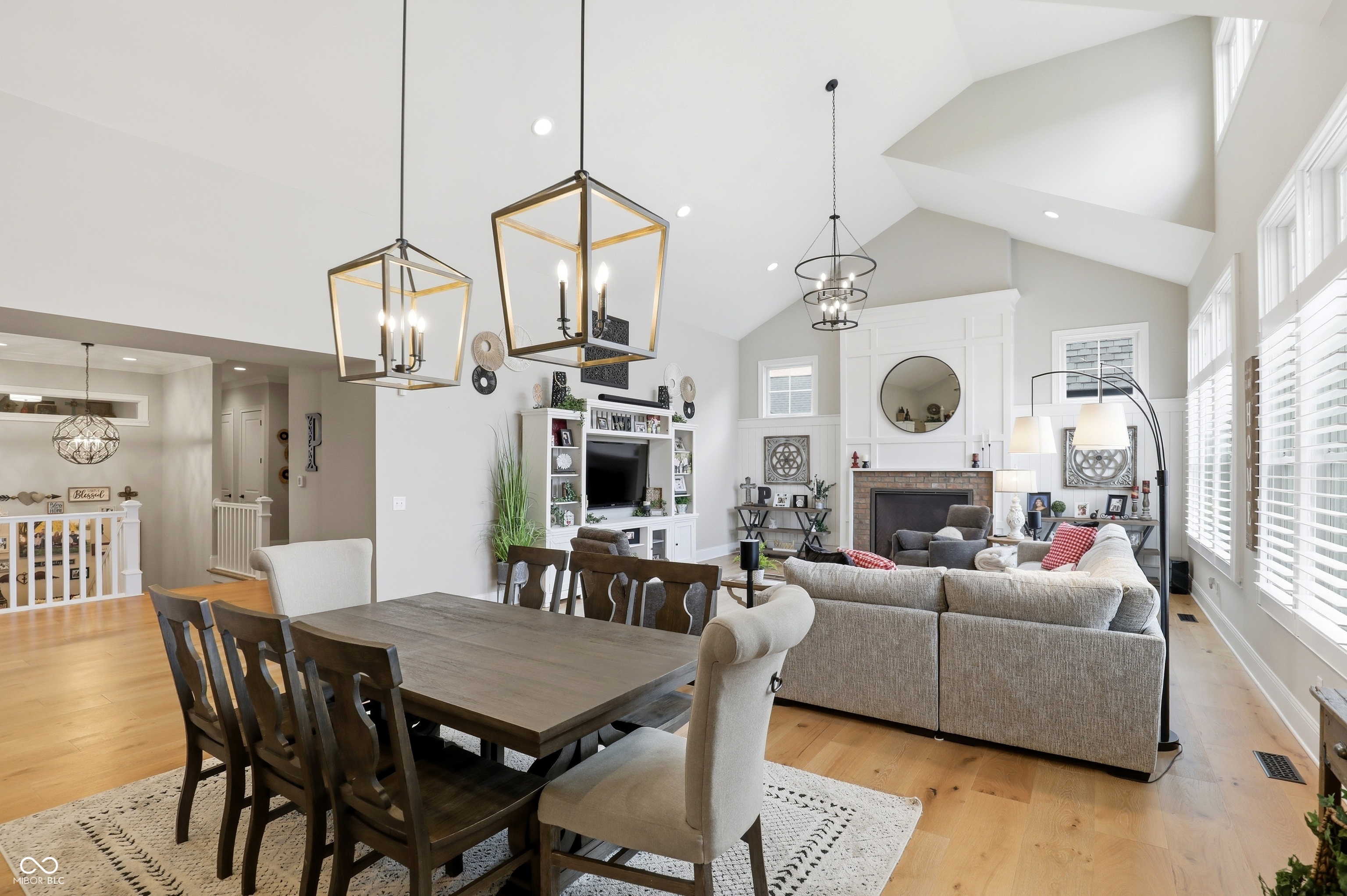 1096 Chatham Hills Boulevard