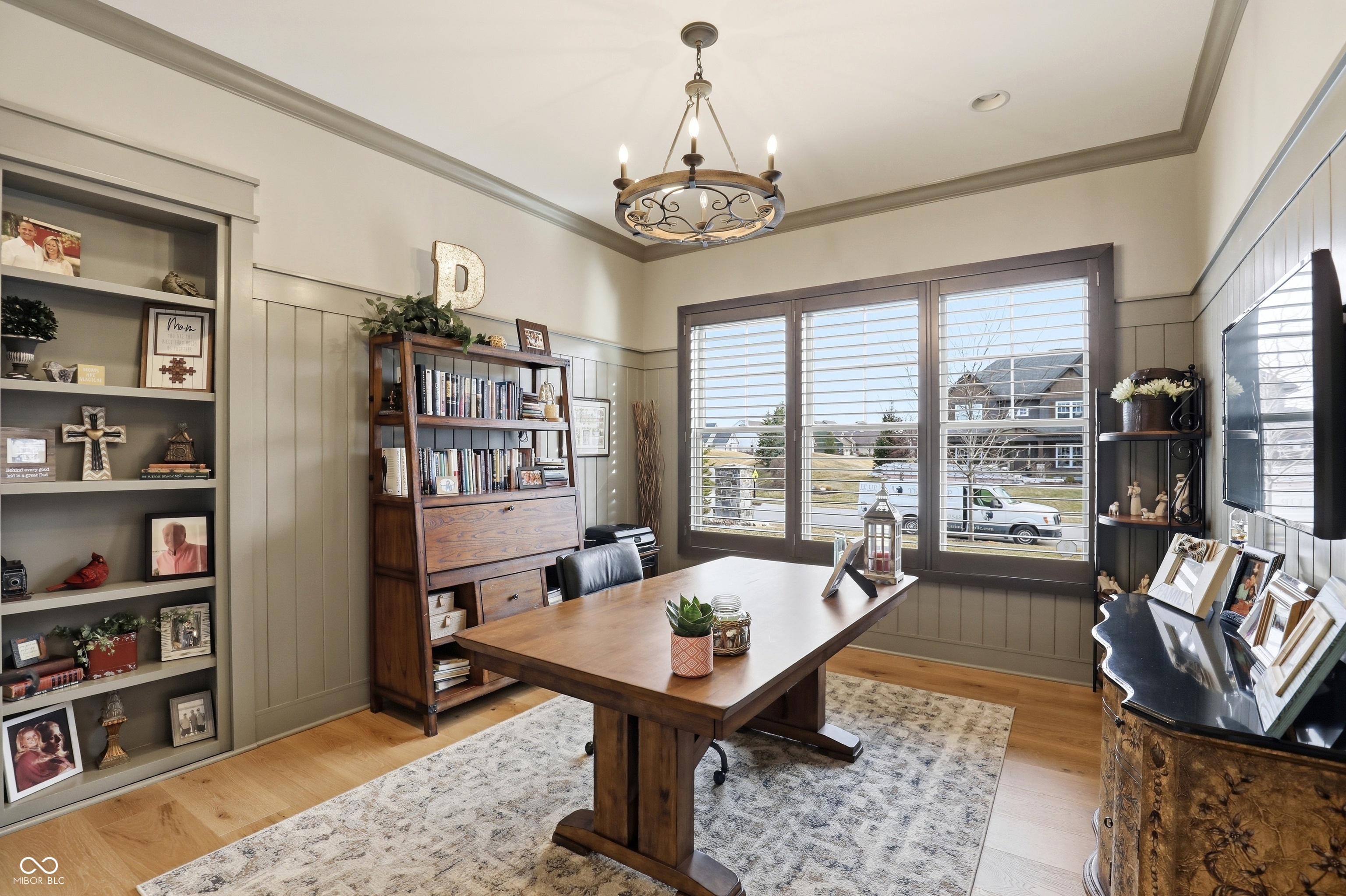 1096 Chatham Hills Boulevard