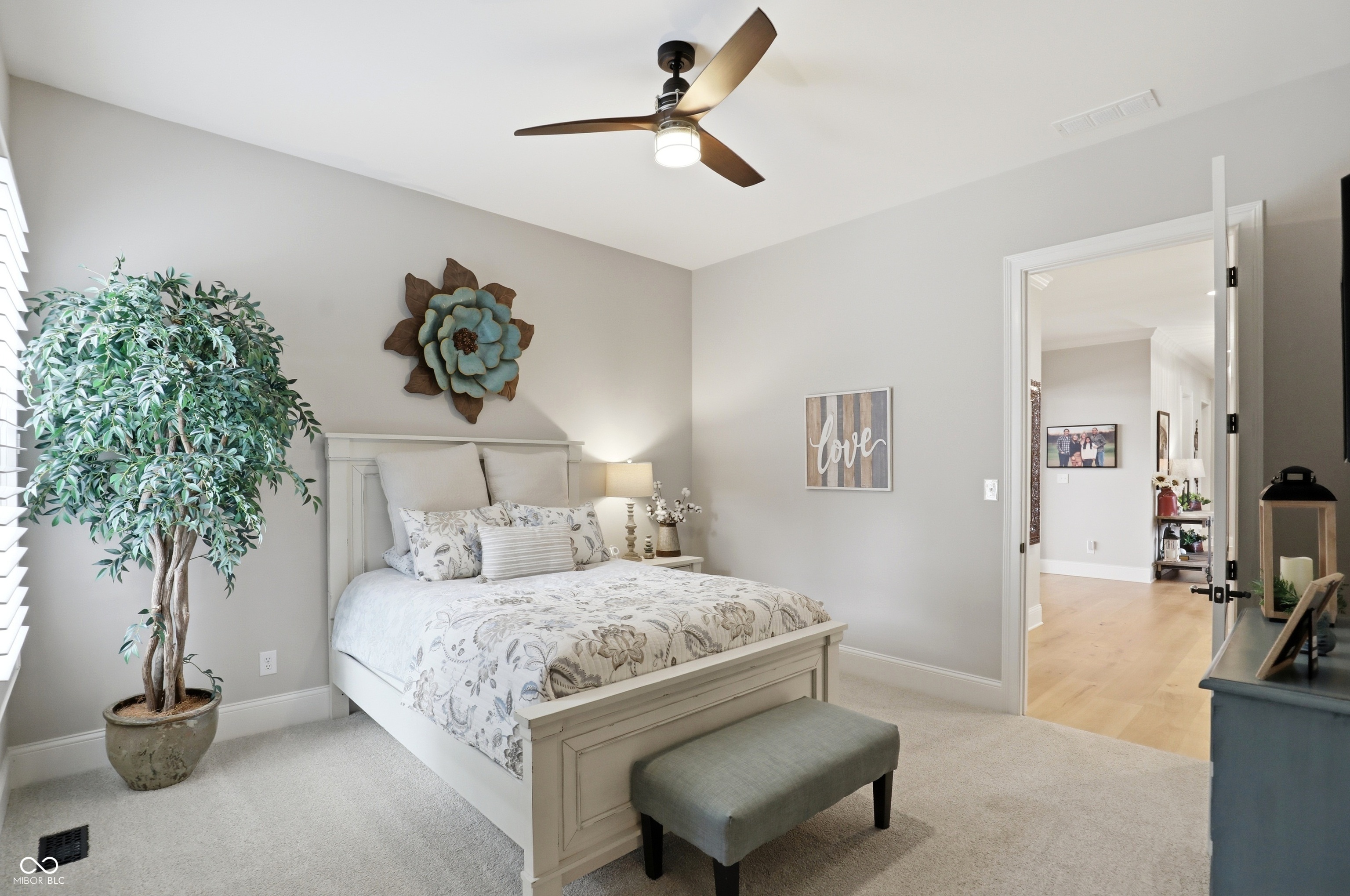 1096 Chatham Hills Boulevard