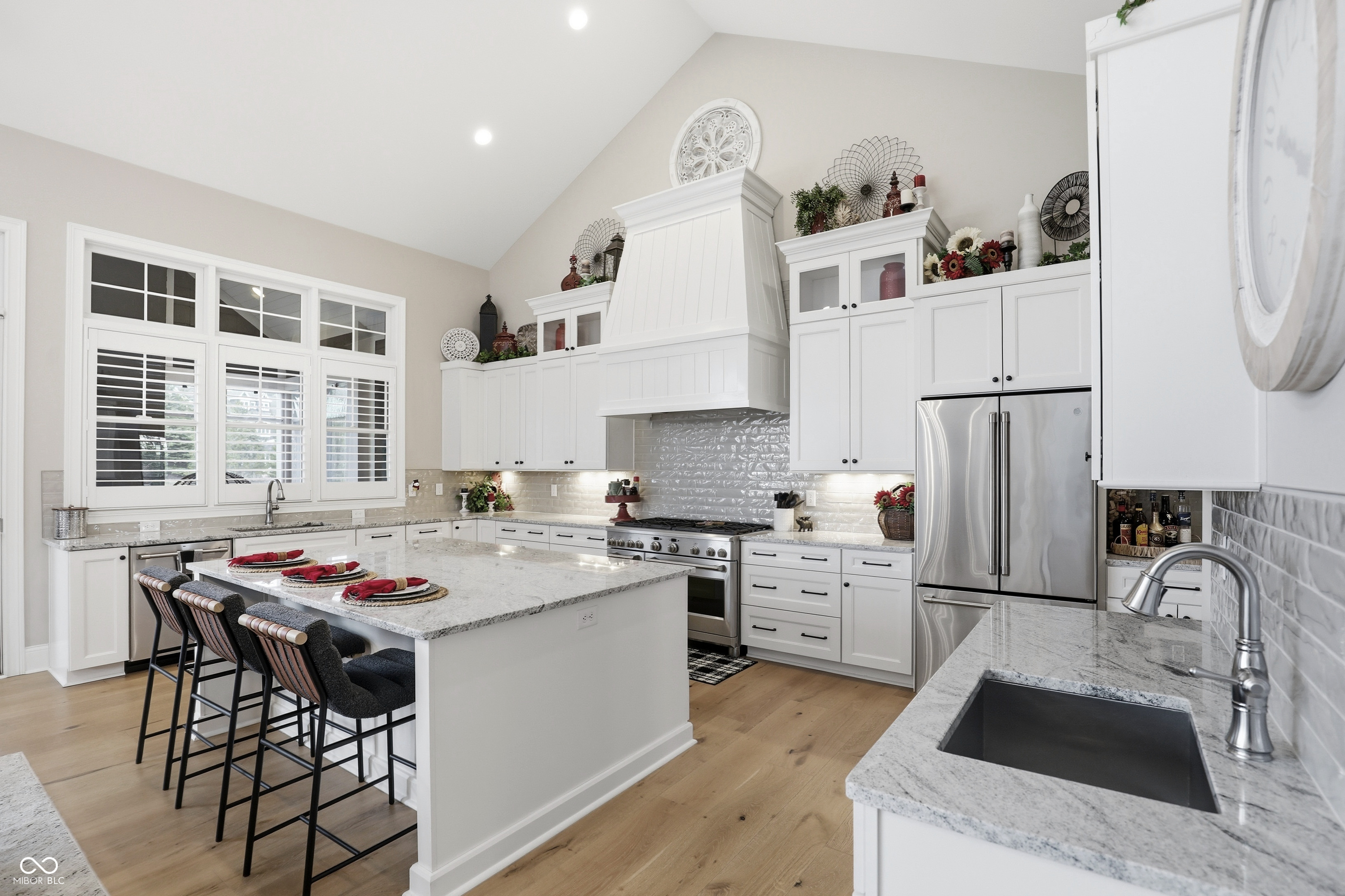 1096 Chatham Hills Boulevard