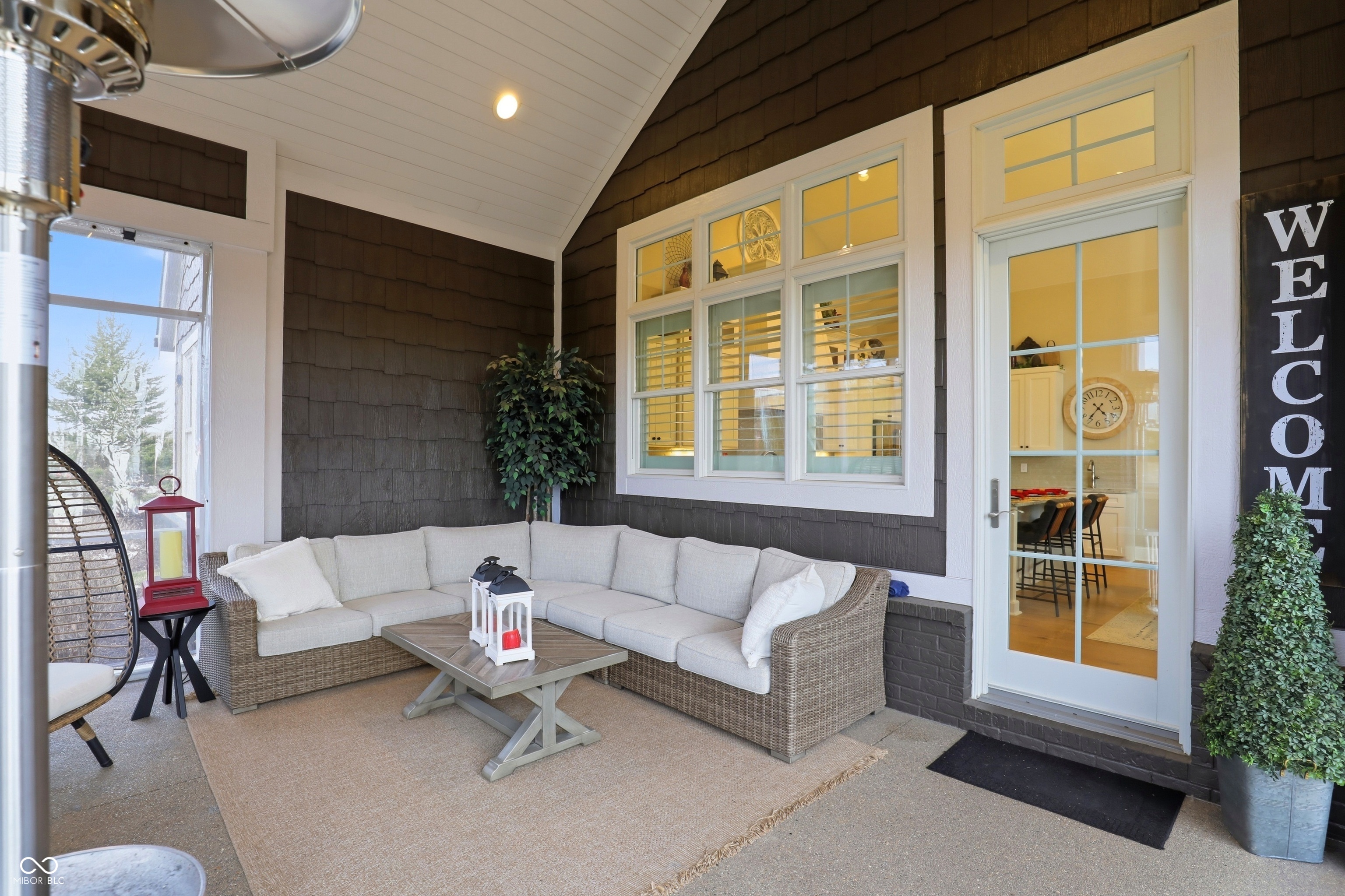 1096 Chatham Hills Boulevard