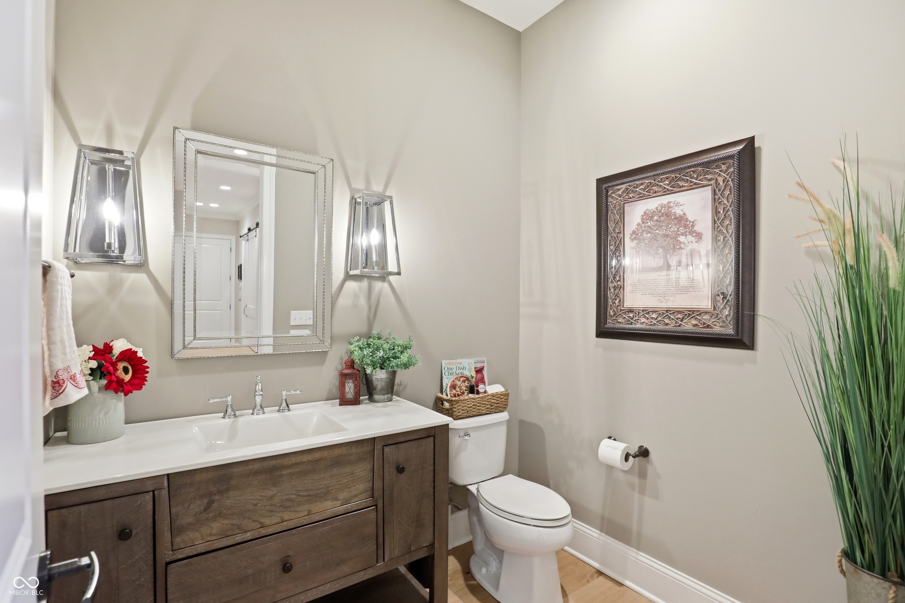 1096 Chatham Hills Boulevard