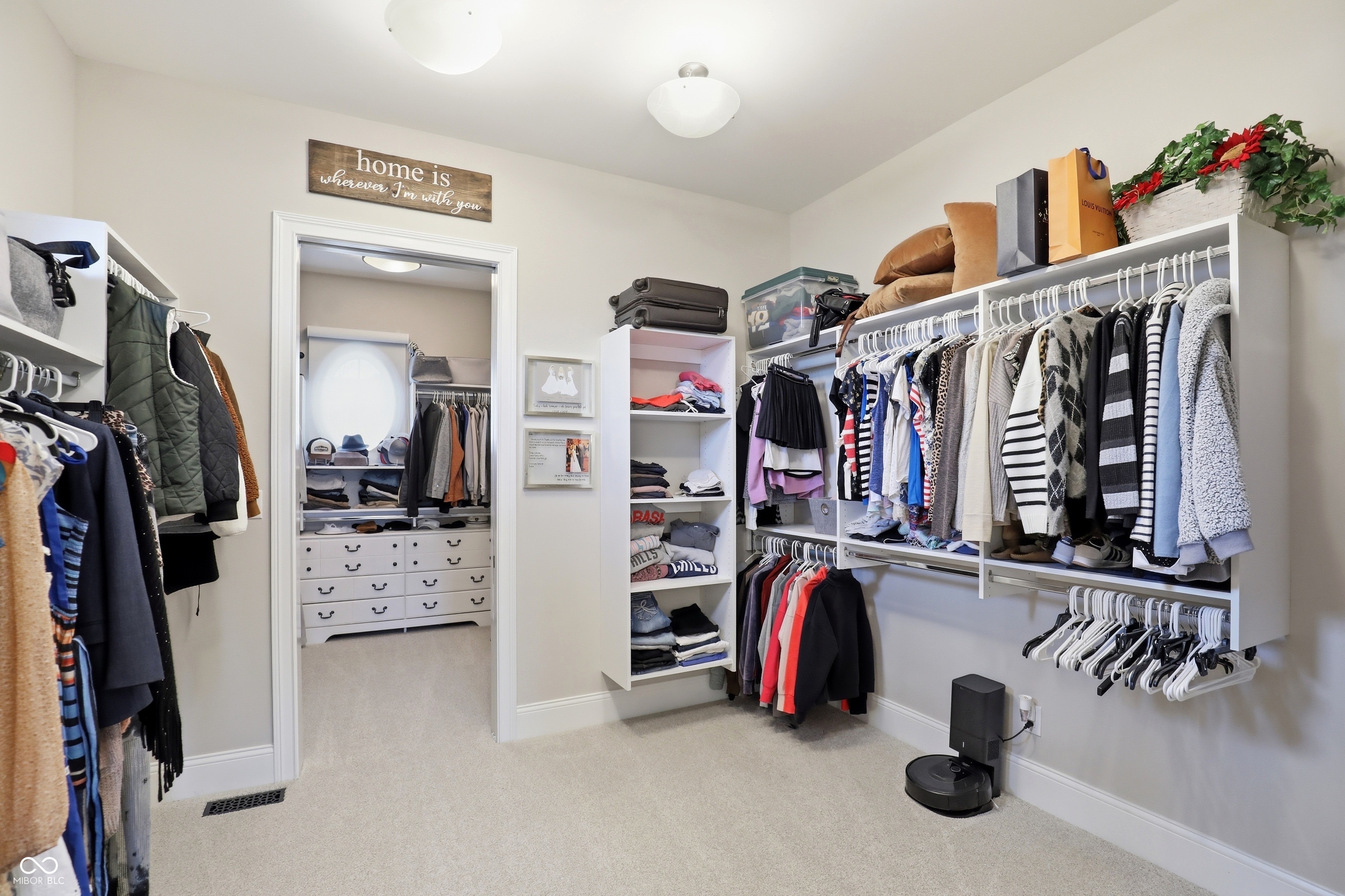 1096 Chatham Hills Boulevard