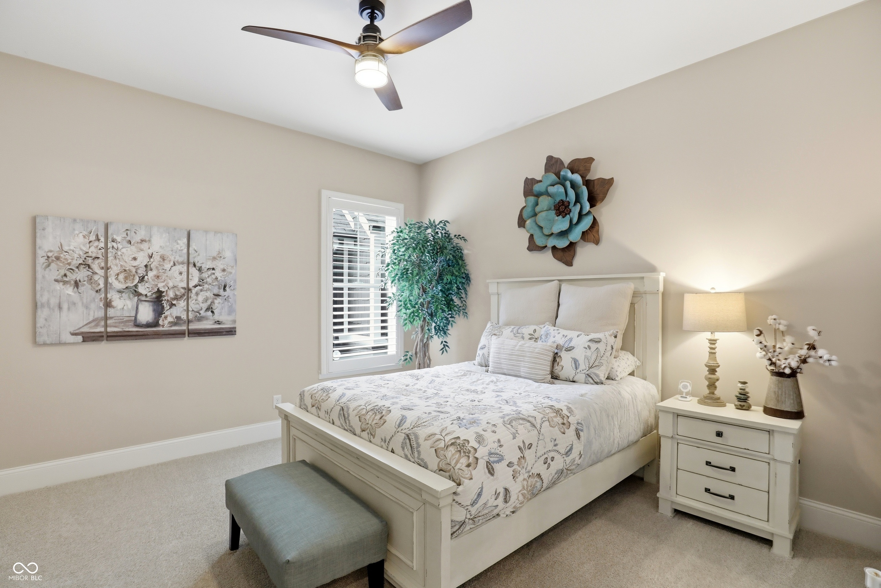 1096 Chatham Hills Boulevard