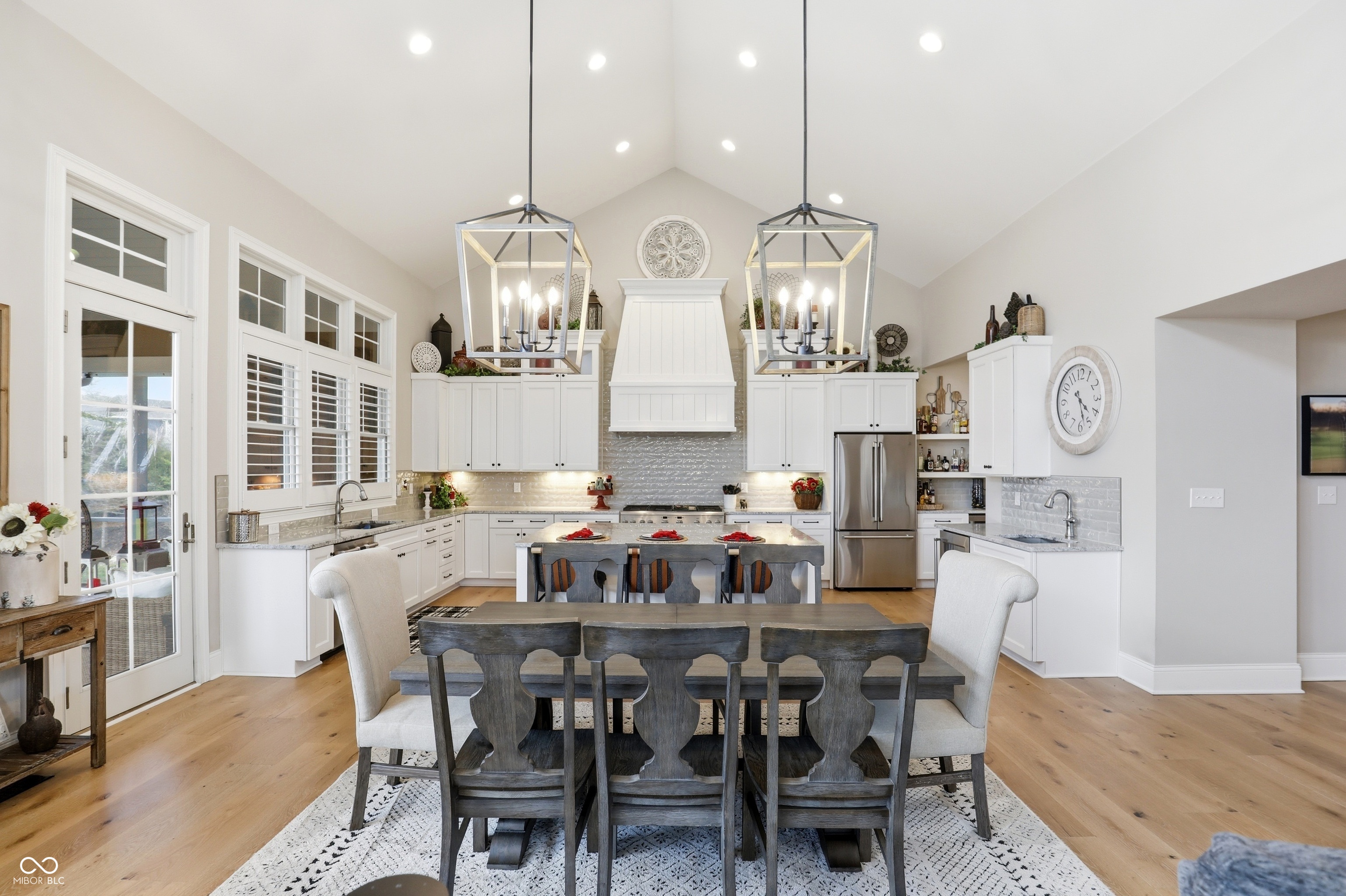 1096 Chatham Hills Boulevard