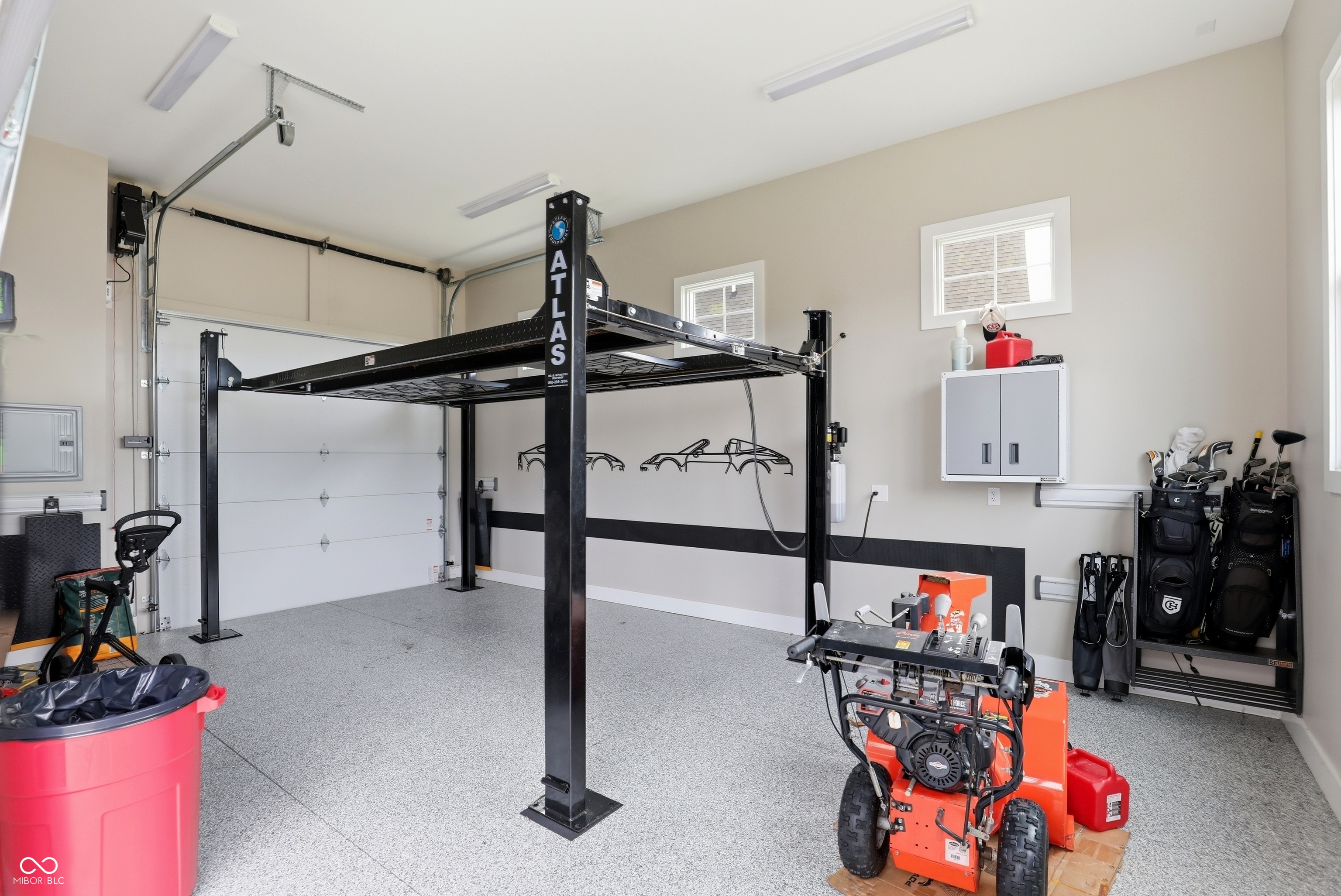 1096 Chatham Hills Boulevard