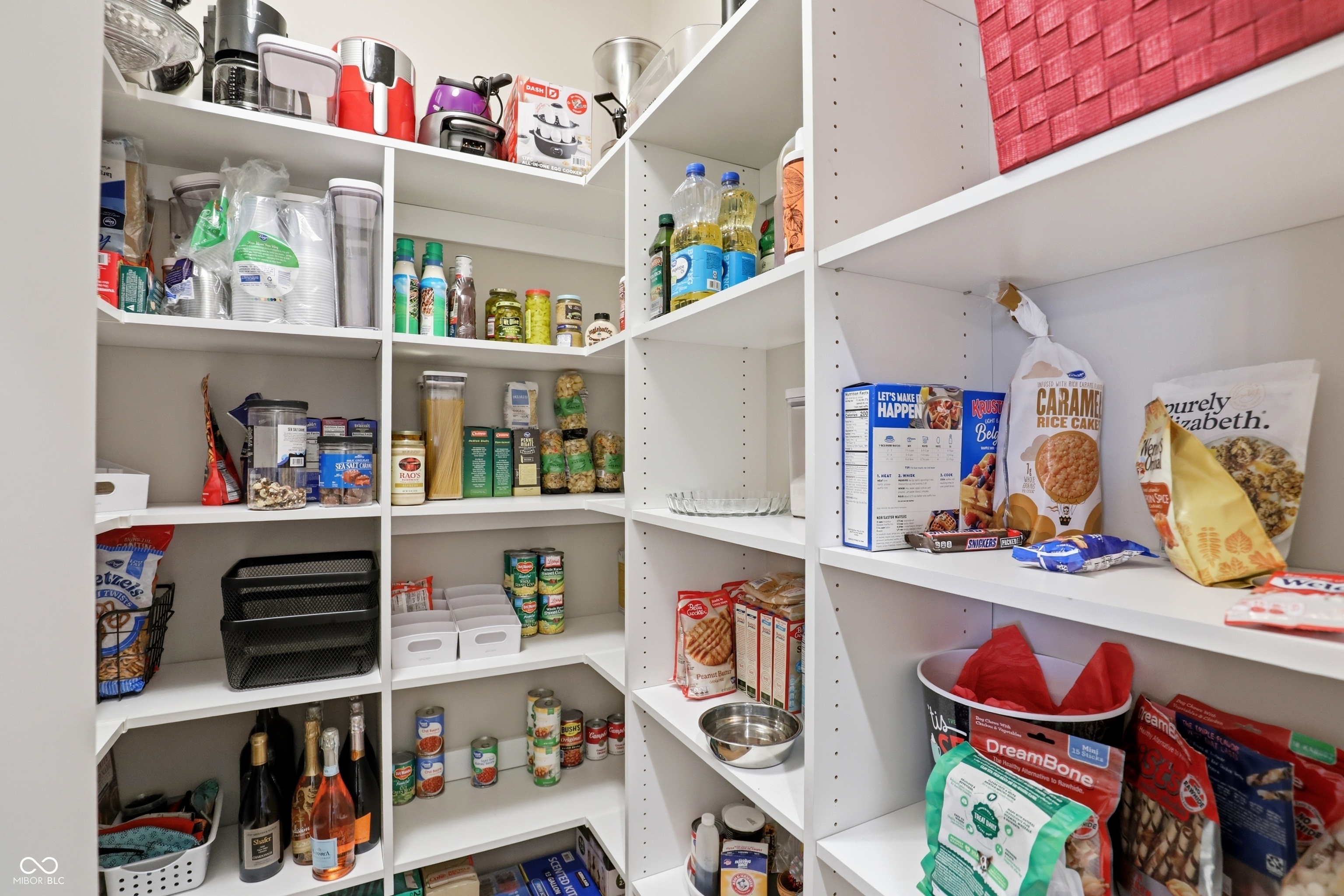 1096 Chatham Hills Boulevard