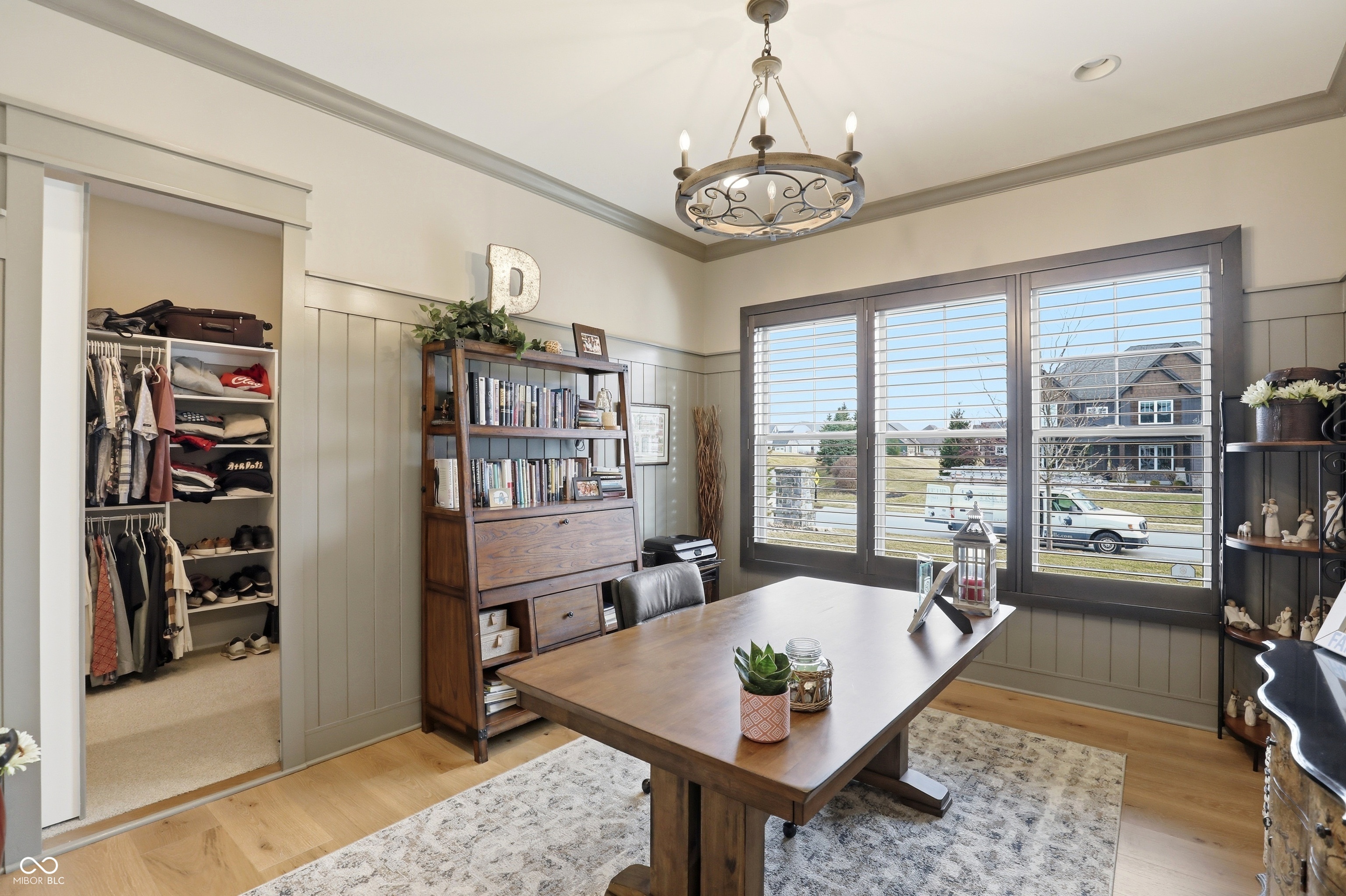 1096 Chatham Hills Boulevard