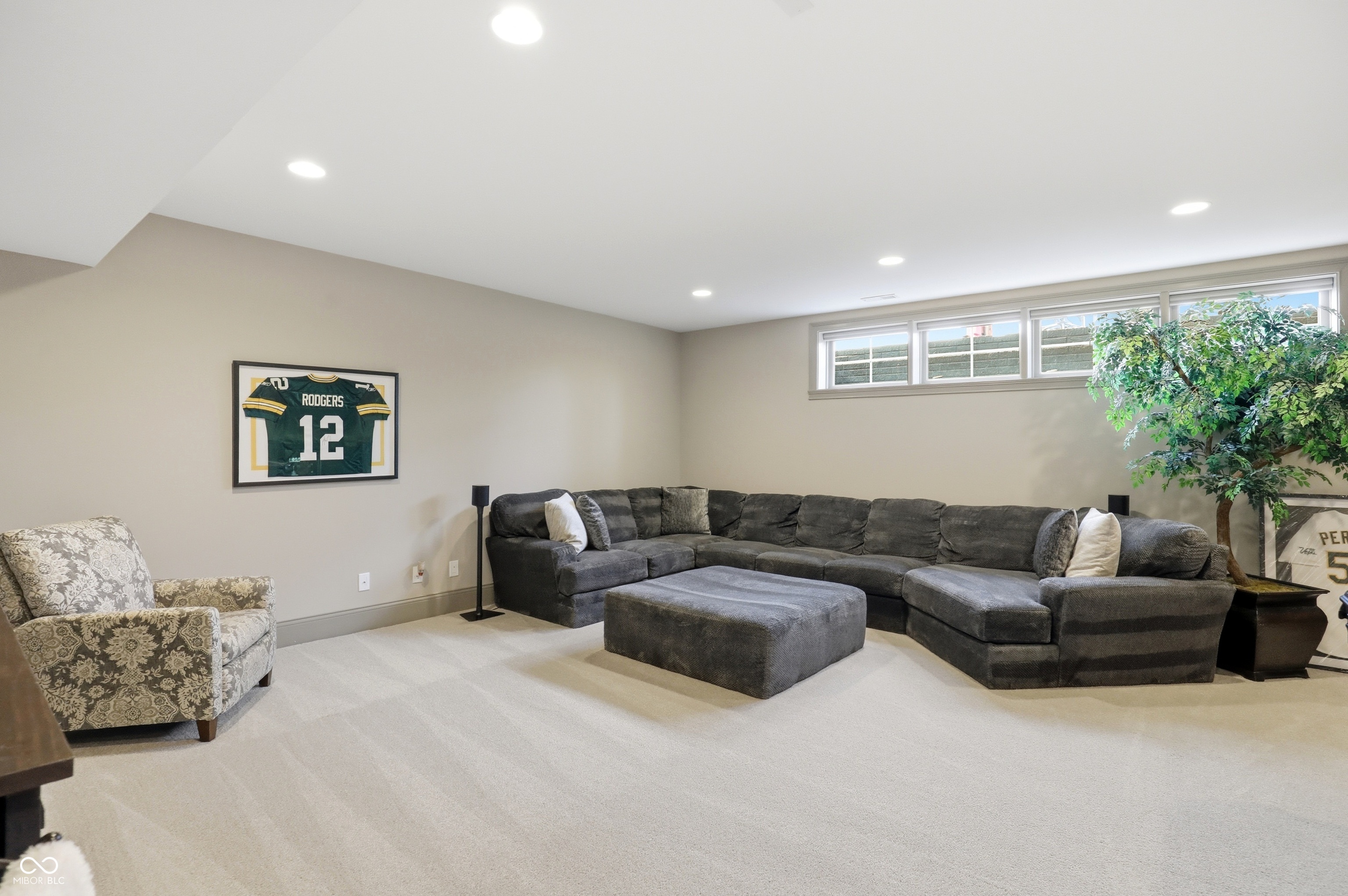 1096 Chatham Hills Boulevard