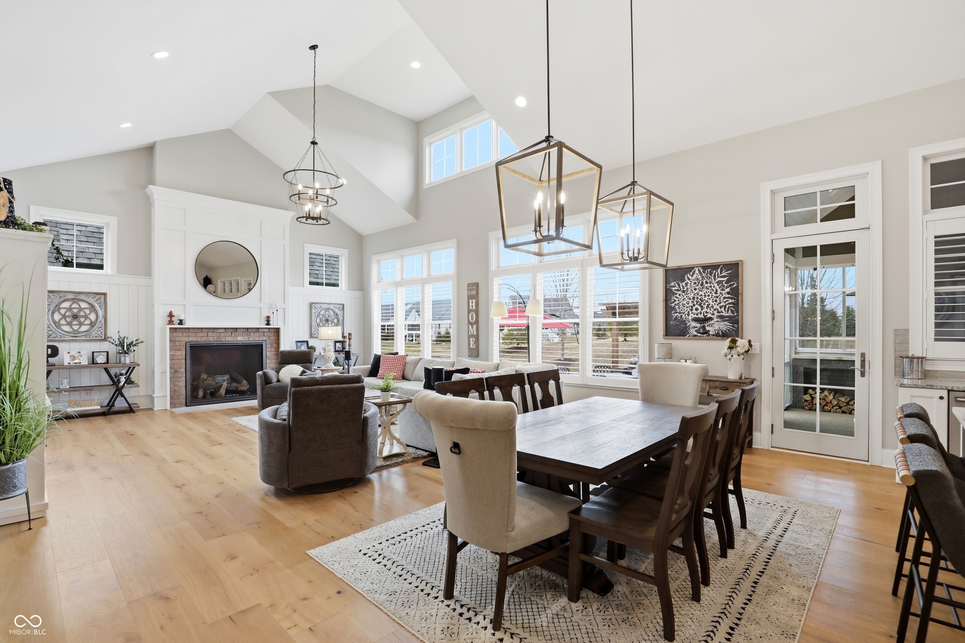 1096 Chatham Hills Boulevard