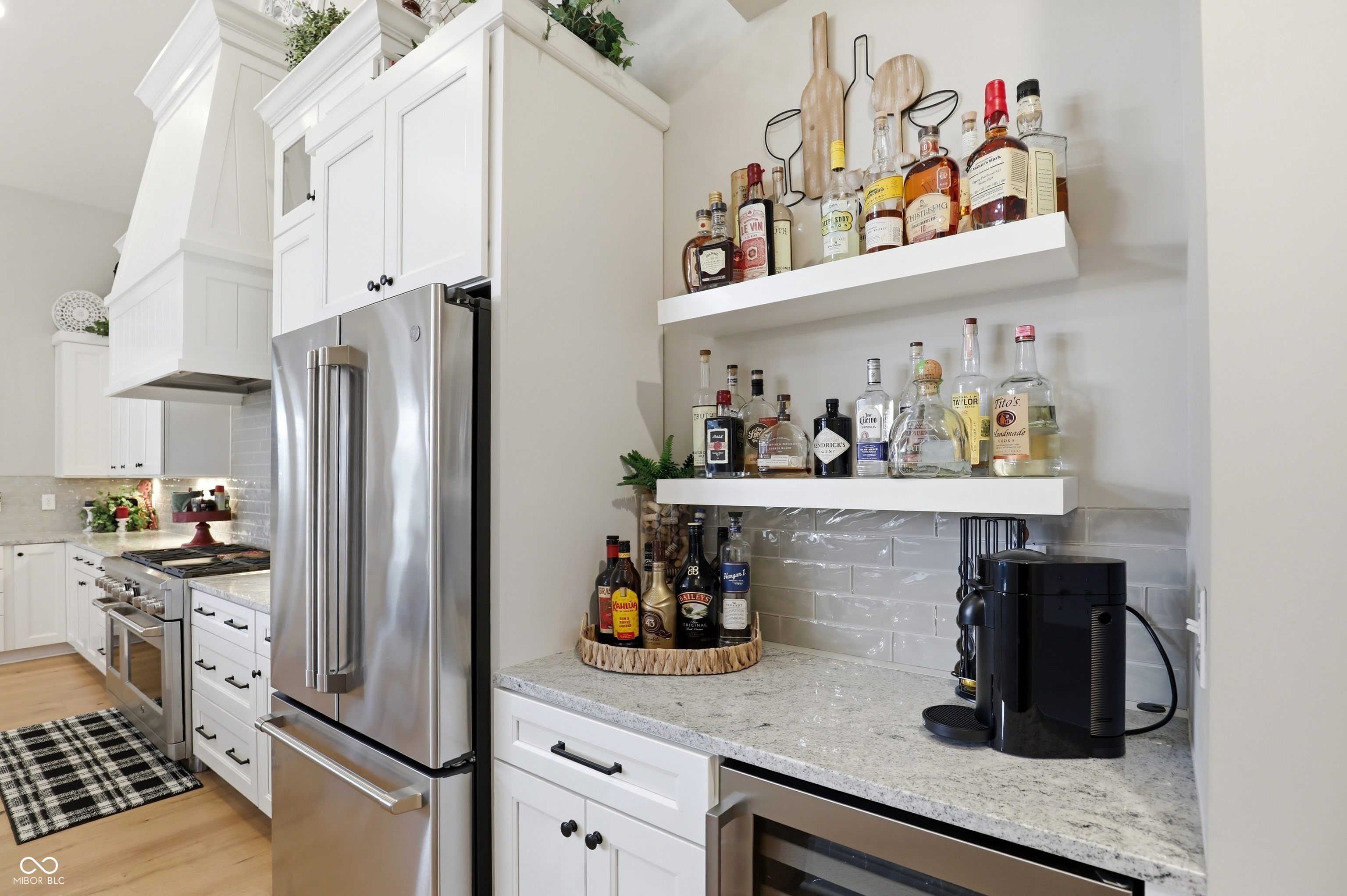 1096 Chatham Hills Boulevard