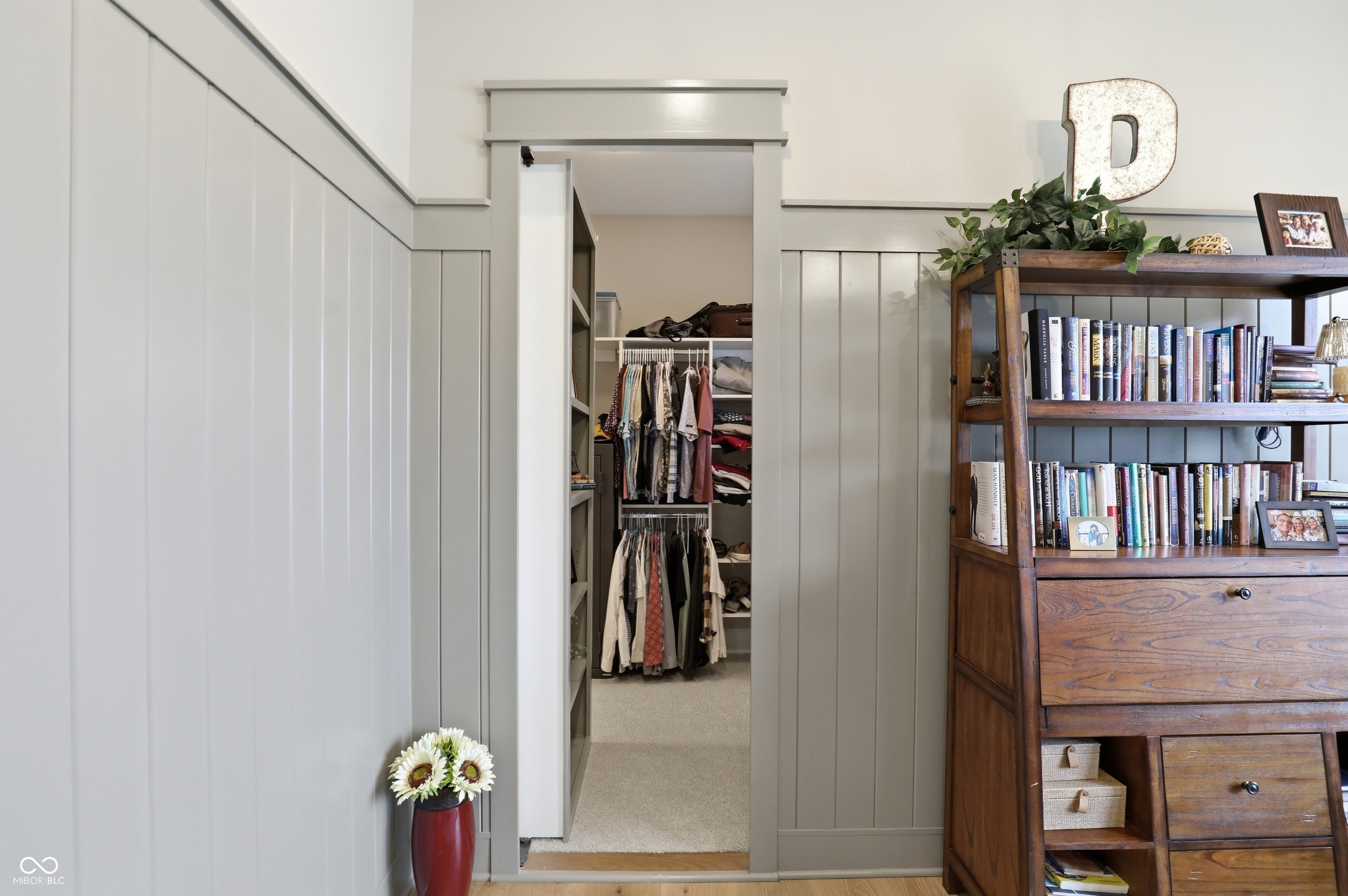 1096 Chatham Hills Boulevard