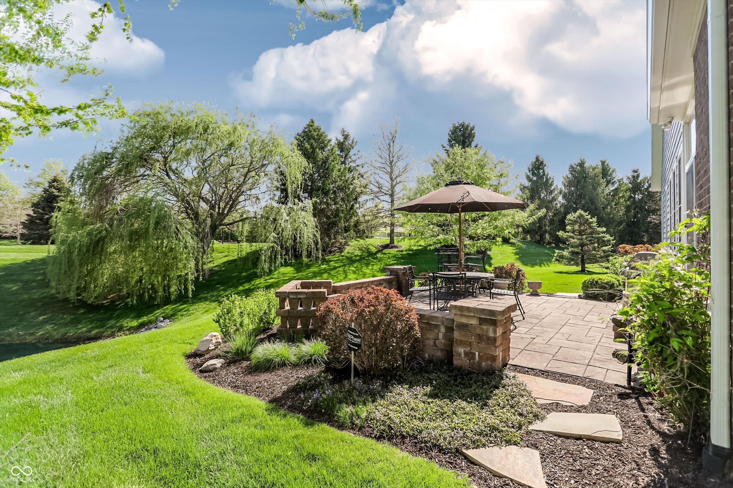 15633 Bethpage Trail