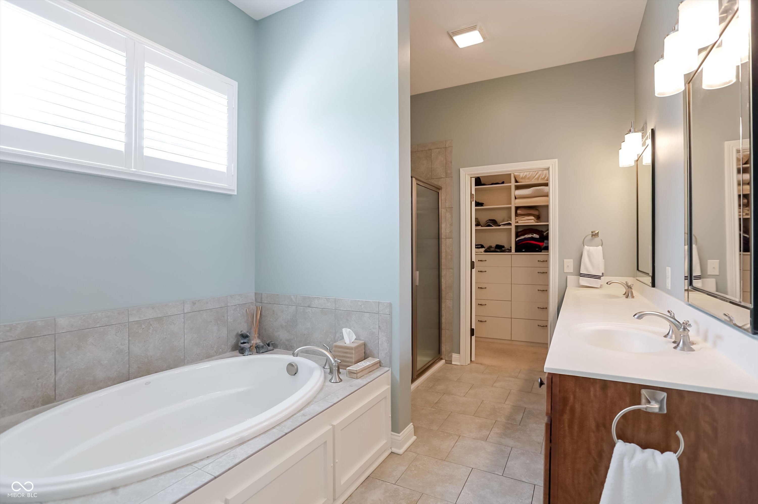 15633 Bethpage Trail