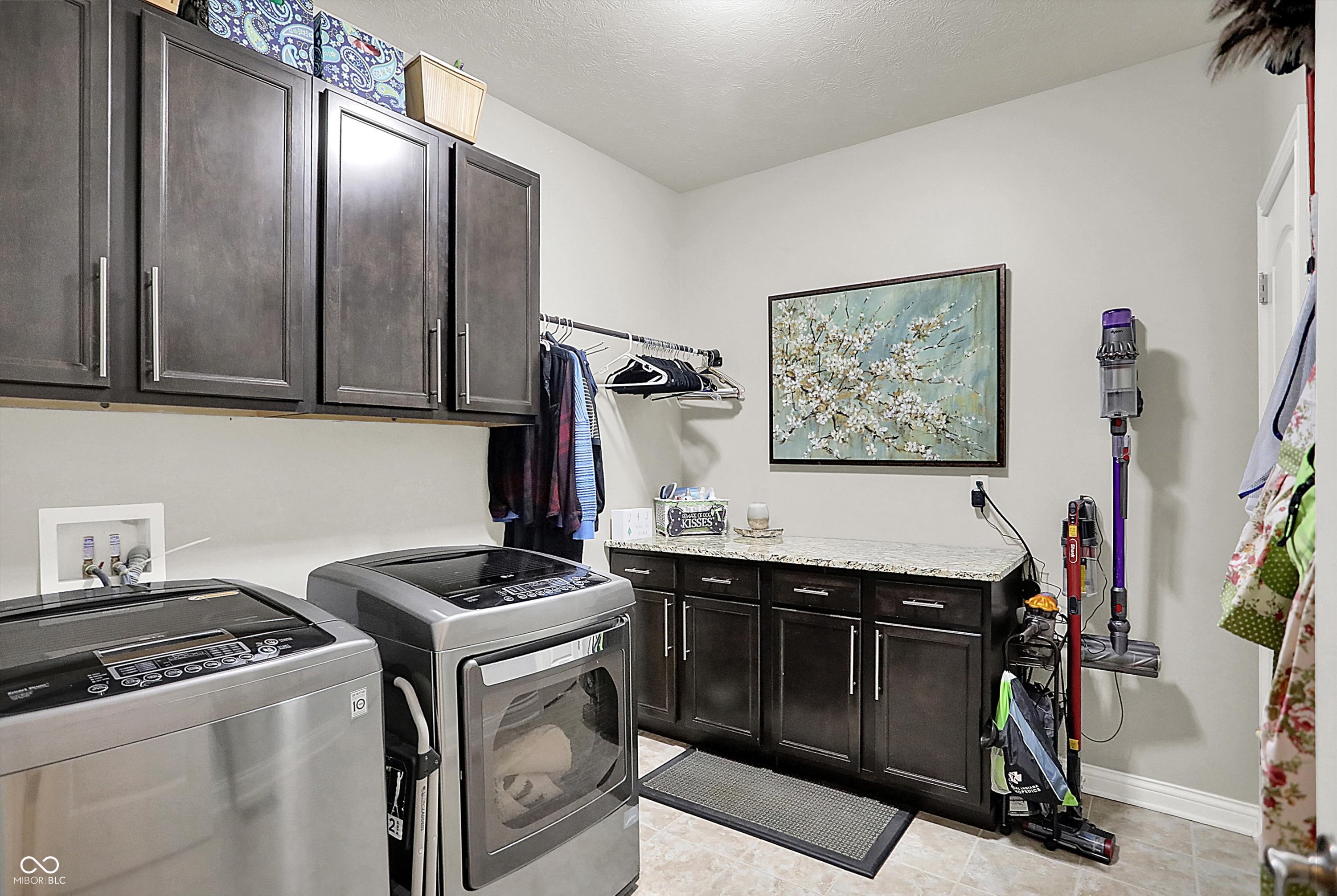 15715 Market Center Drive
