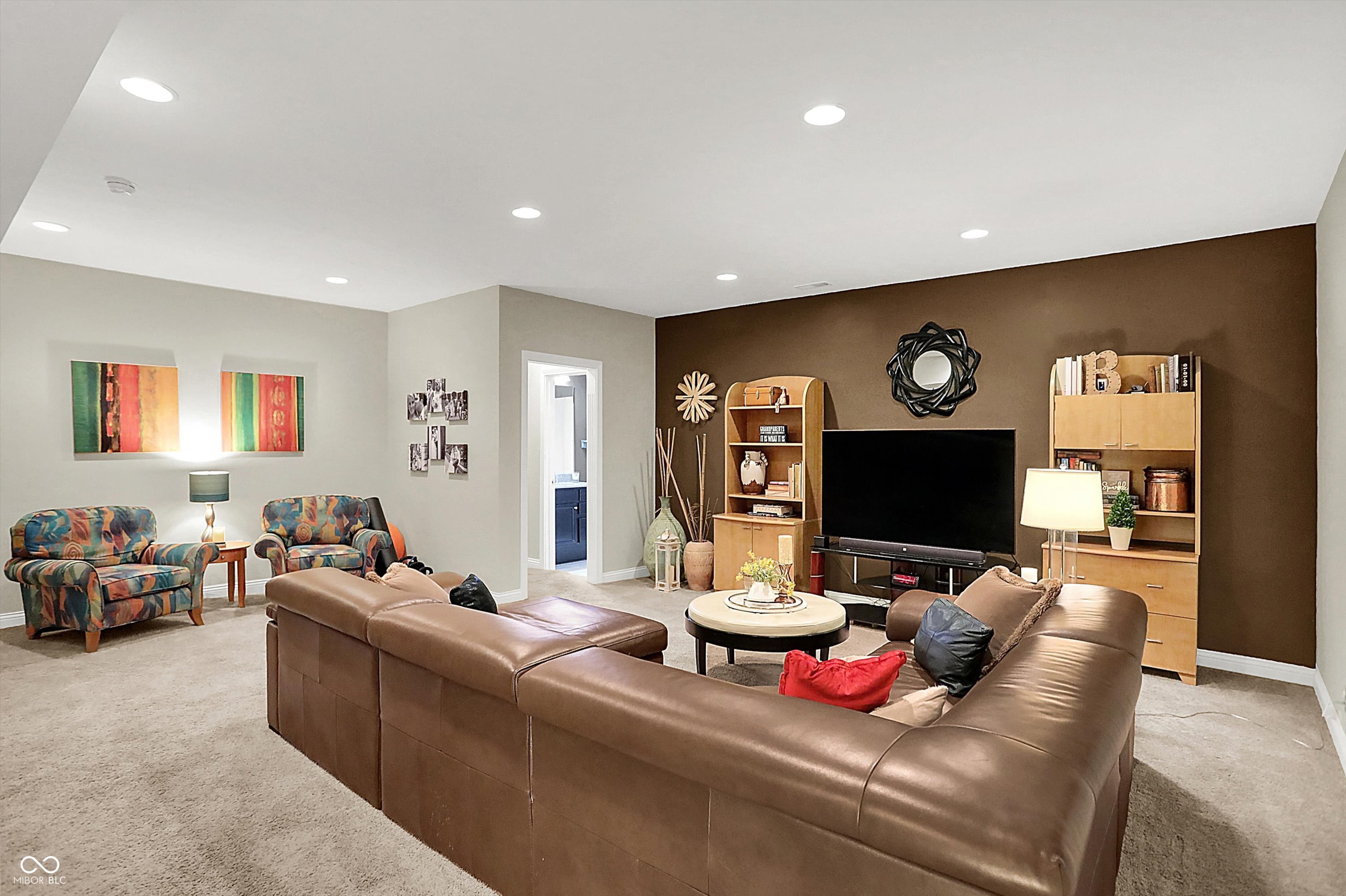 15715 Market Center Drive