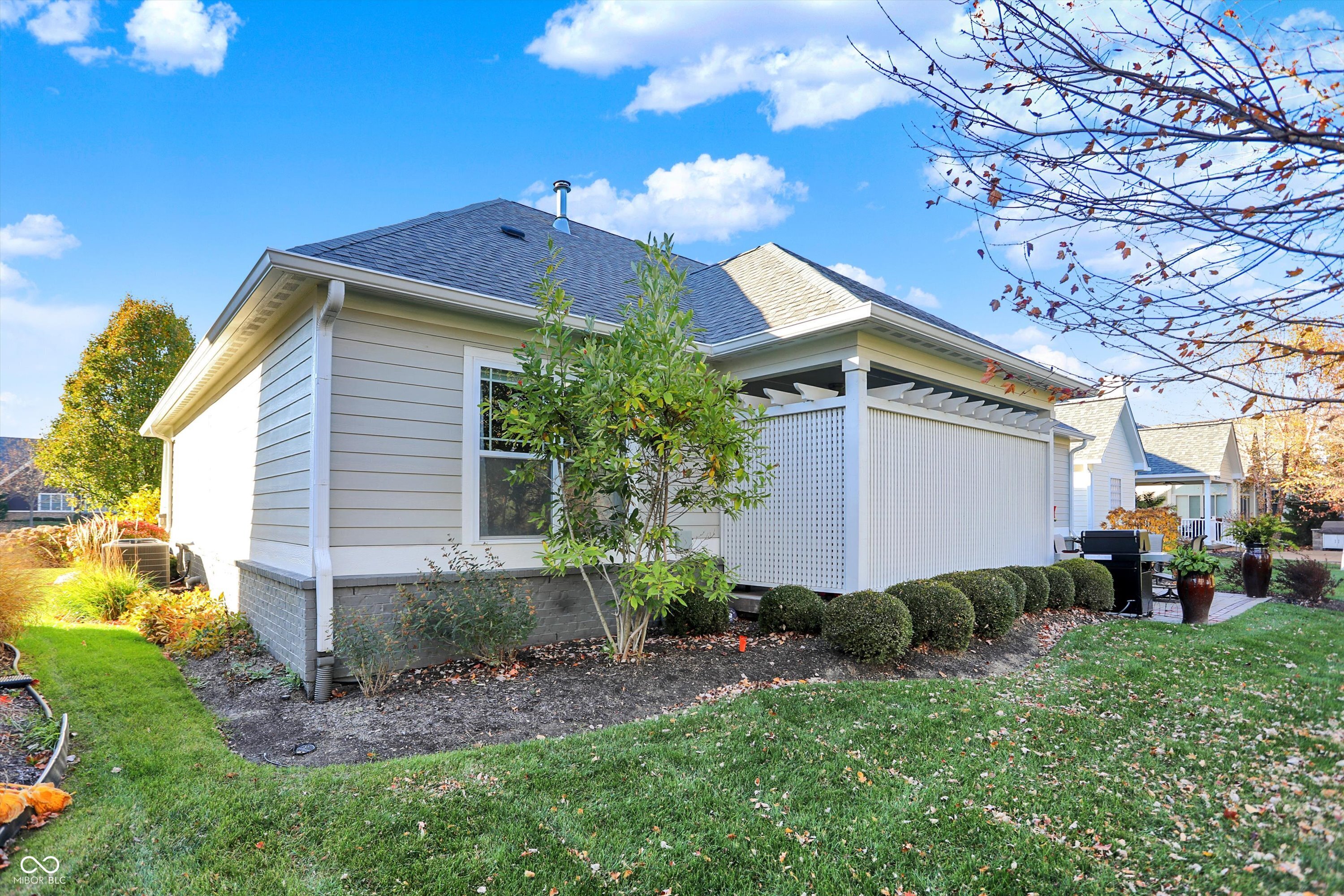 15715 Market Center Drive
