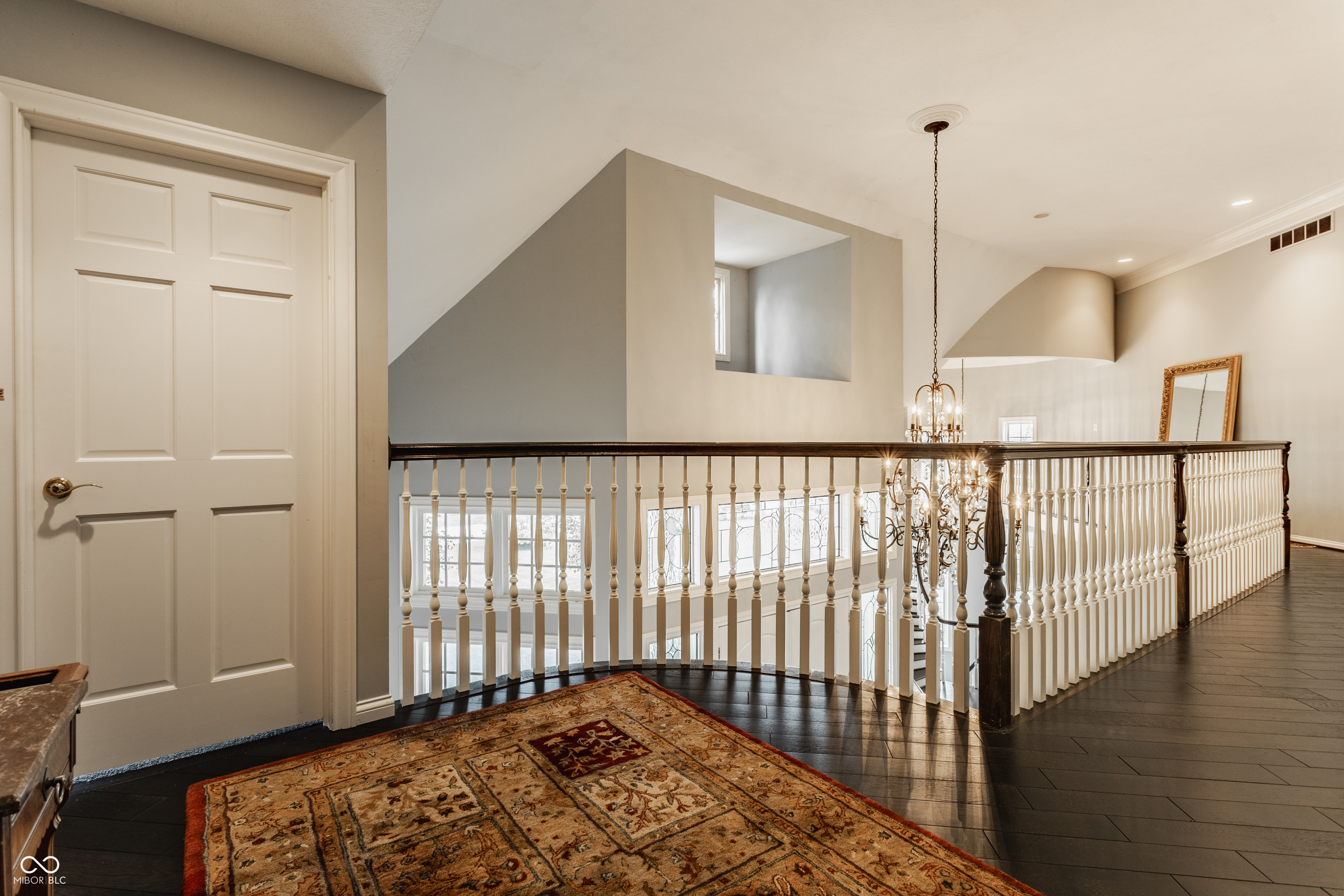 1089 Laurelwood