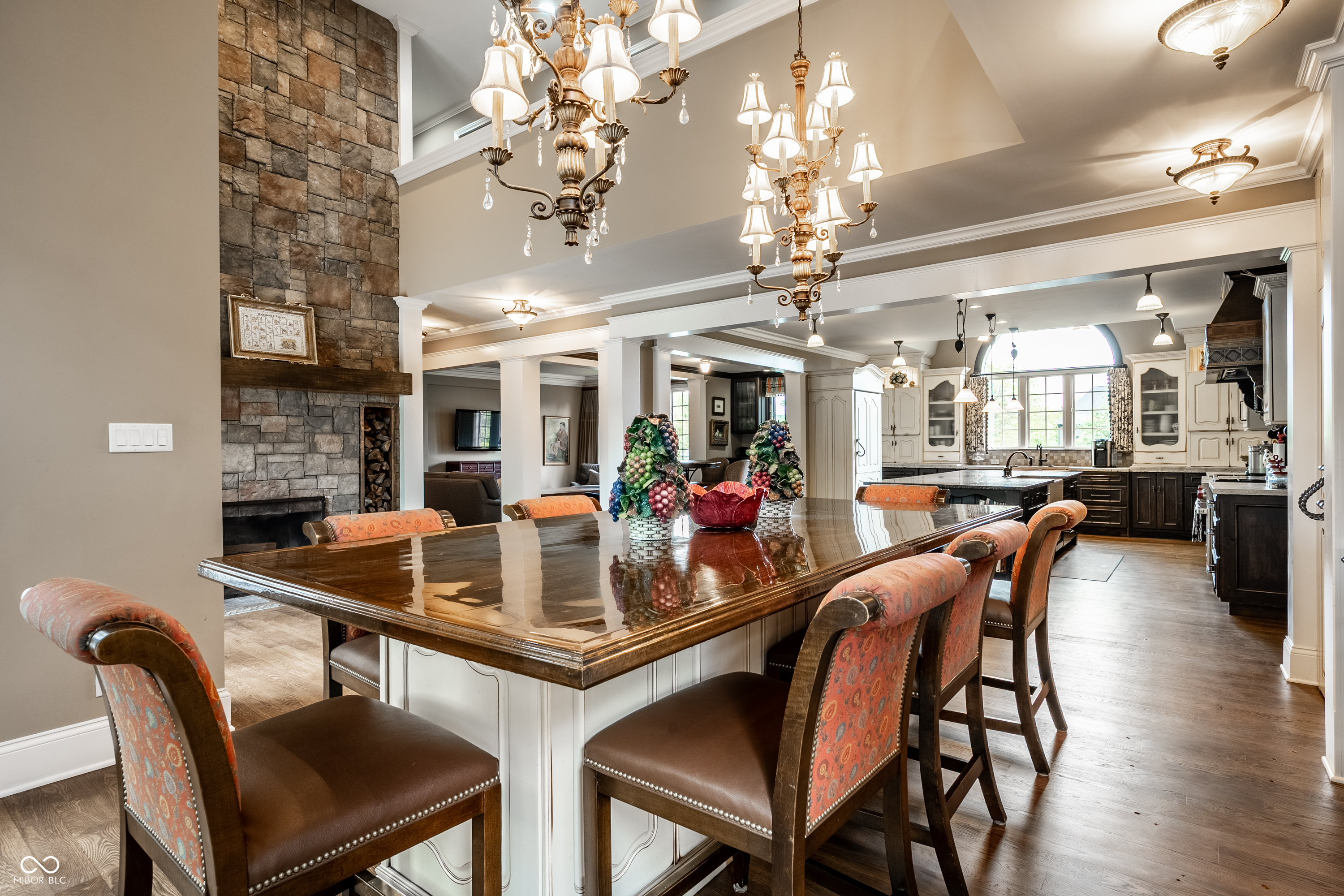 1089 Laurelwood