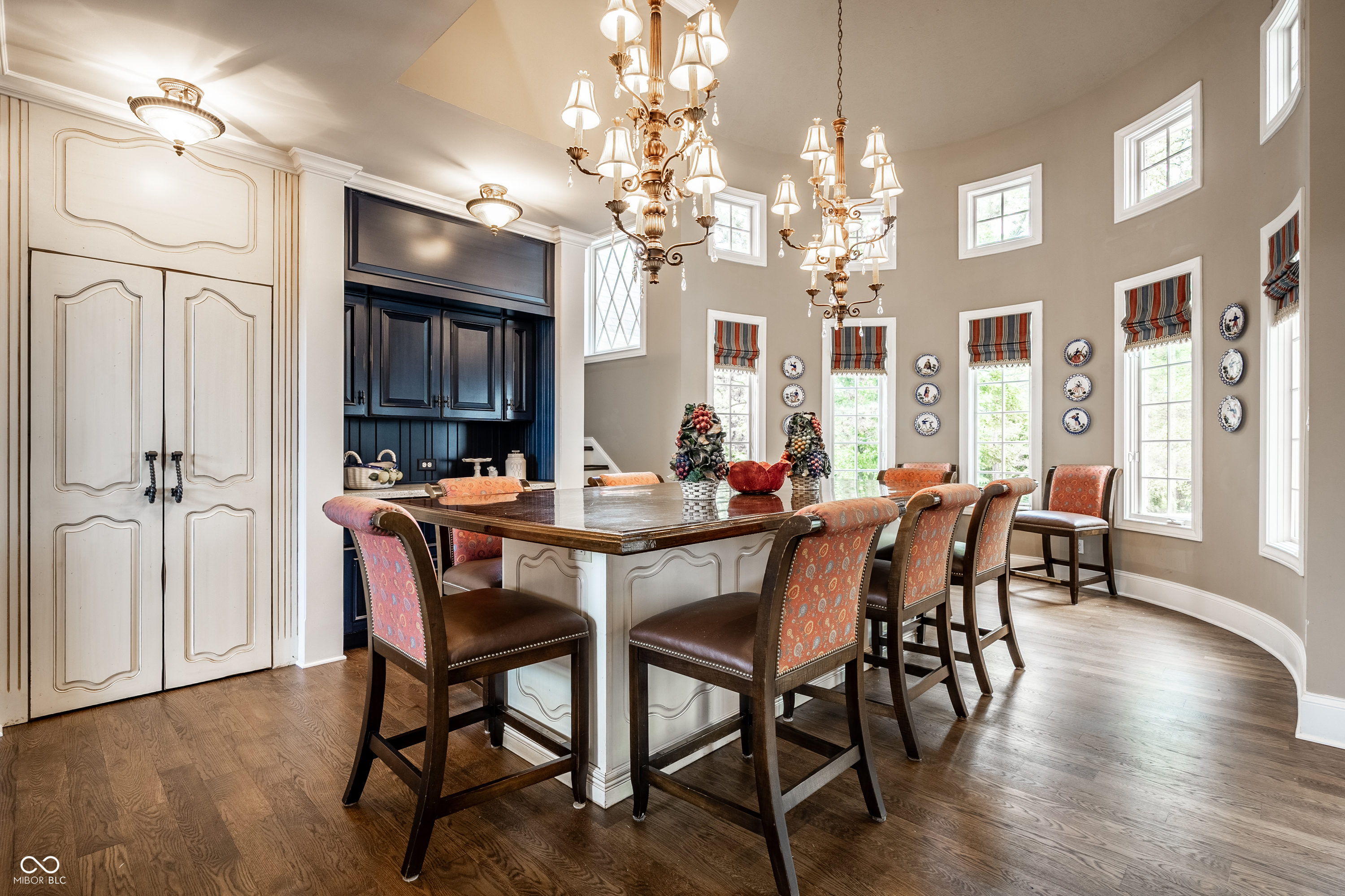 1089 Laurelwood