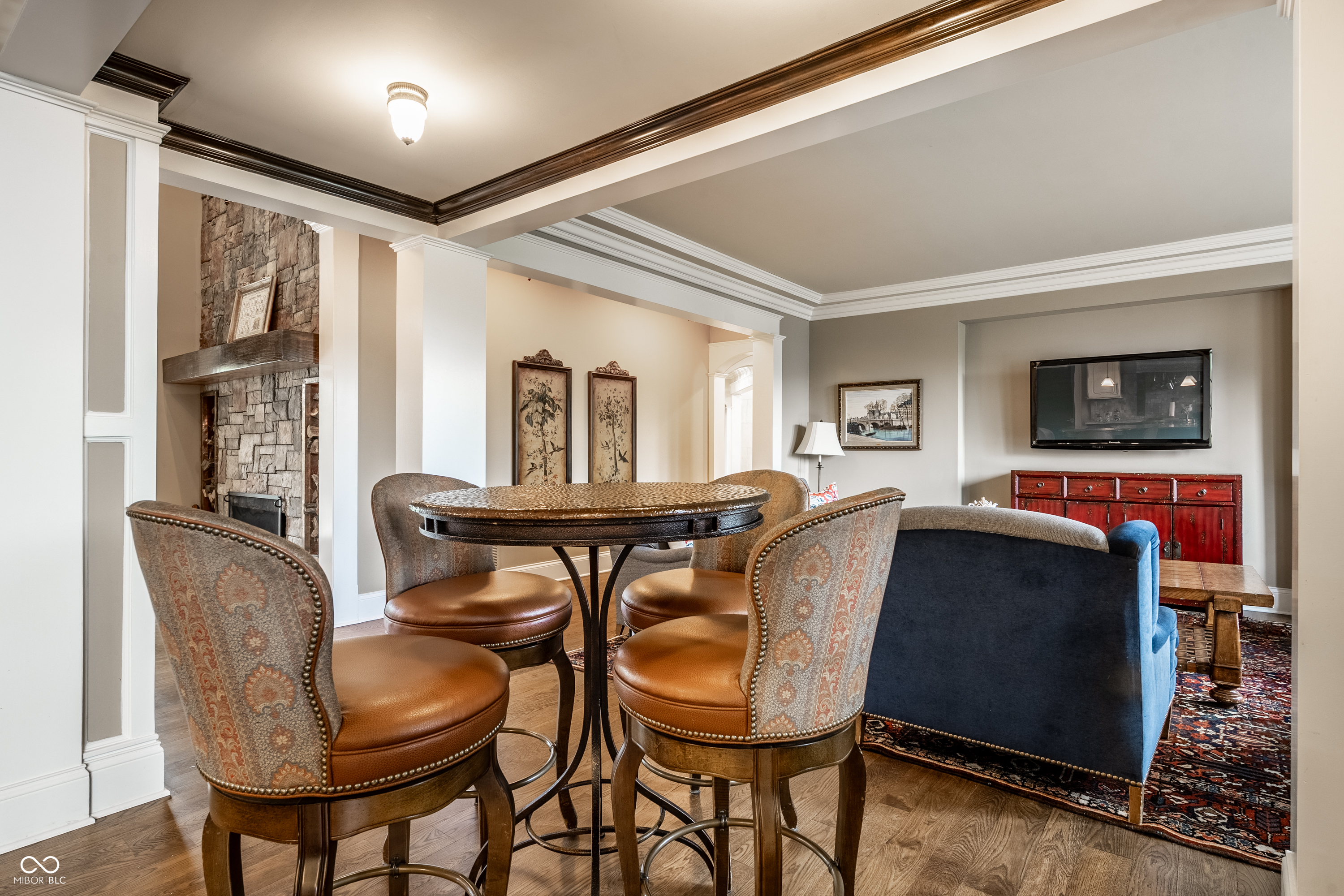 1089 Laurelwood