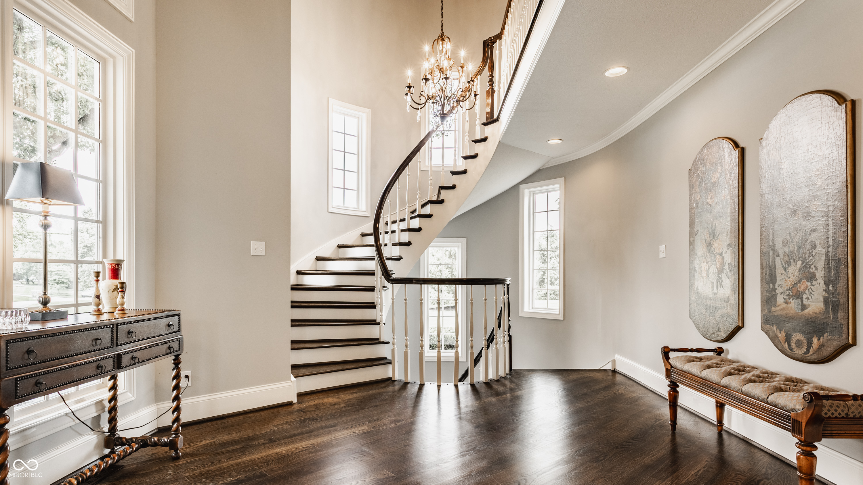 1089 Laurelwood