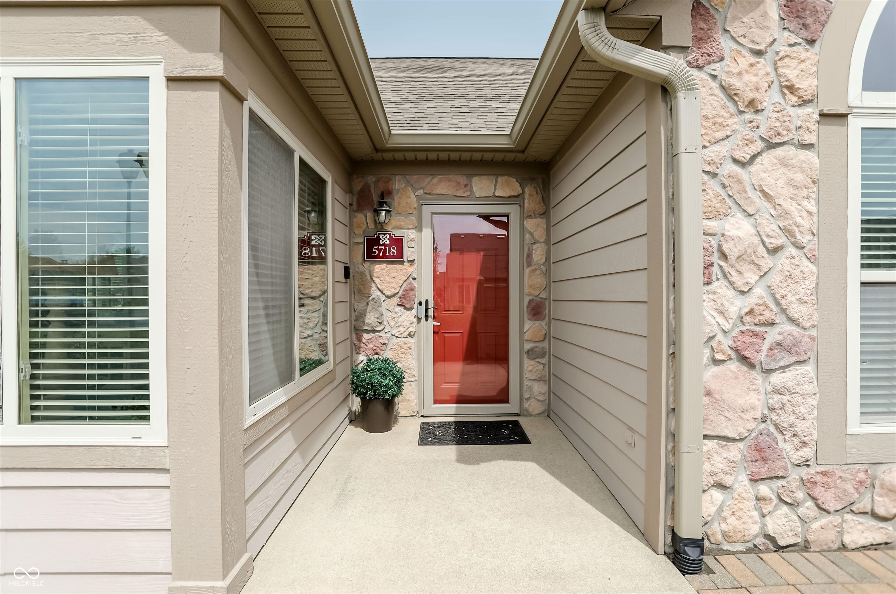 5718 Lifestyle Drive