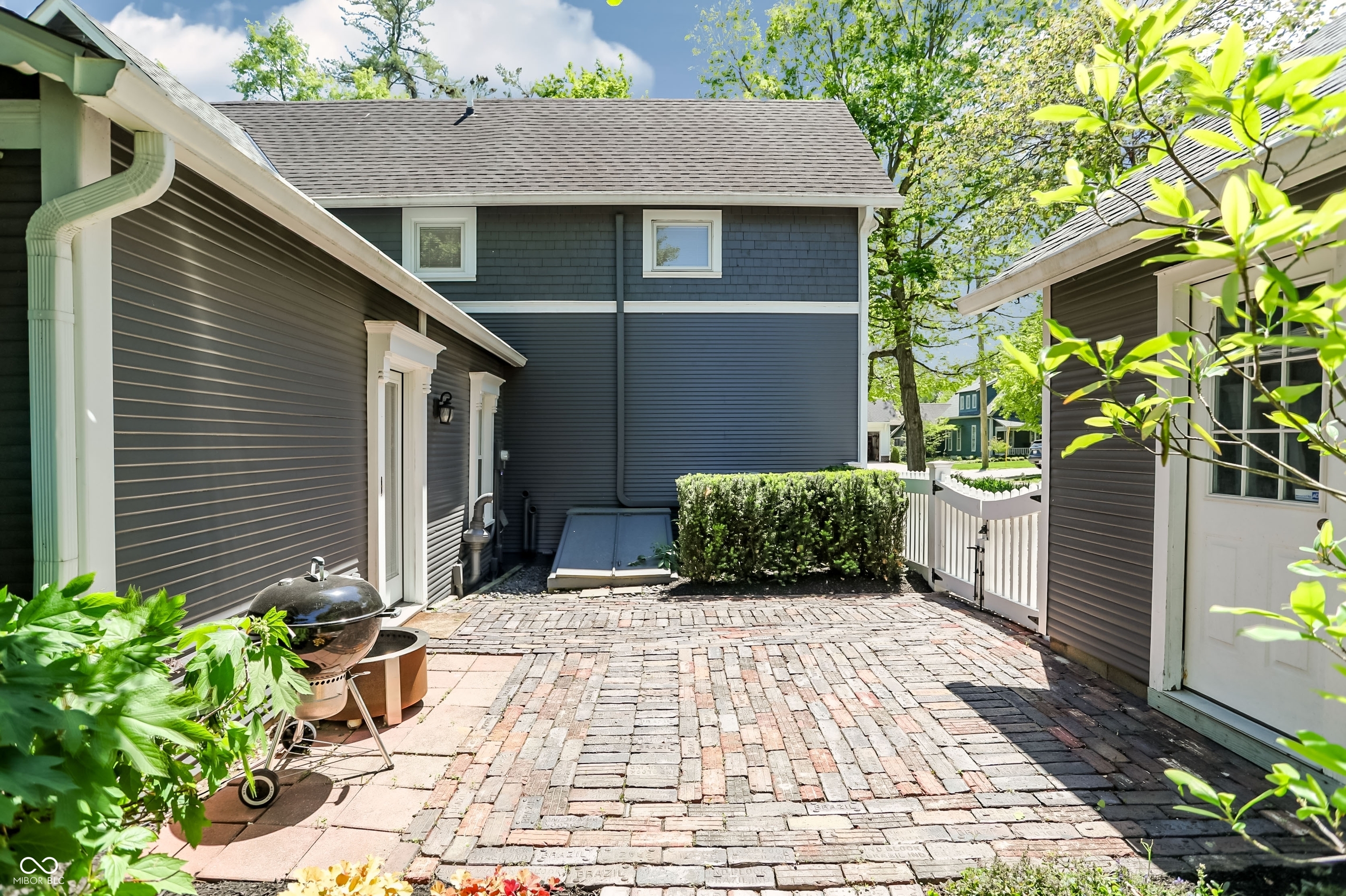 420 W Pine Street