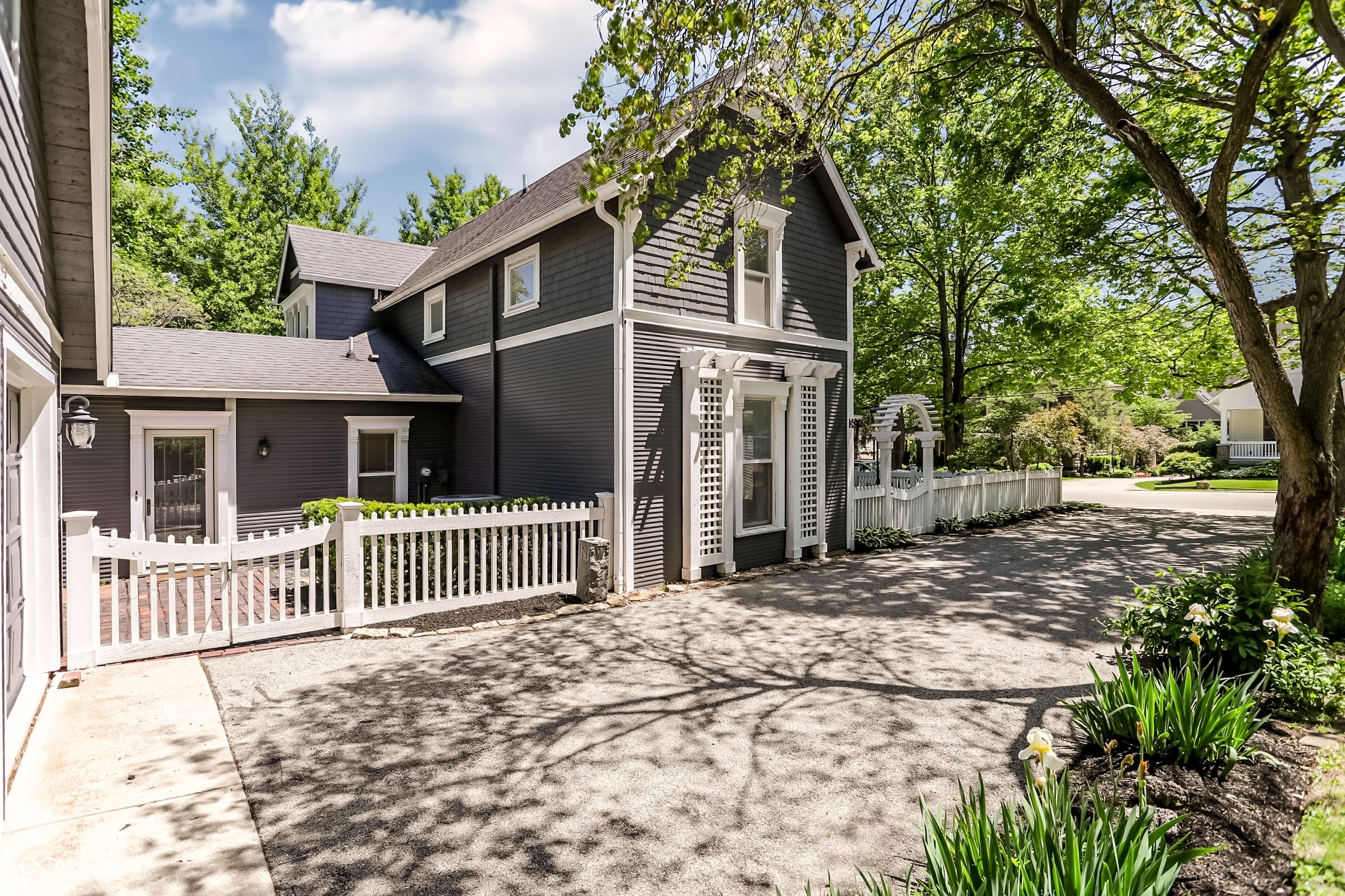420 W Pine Street