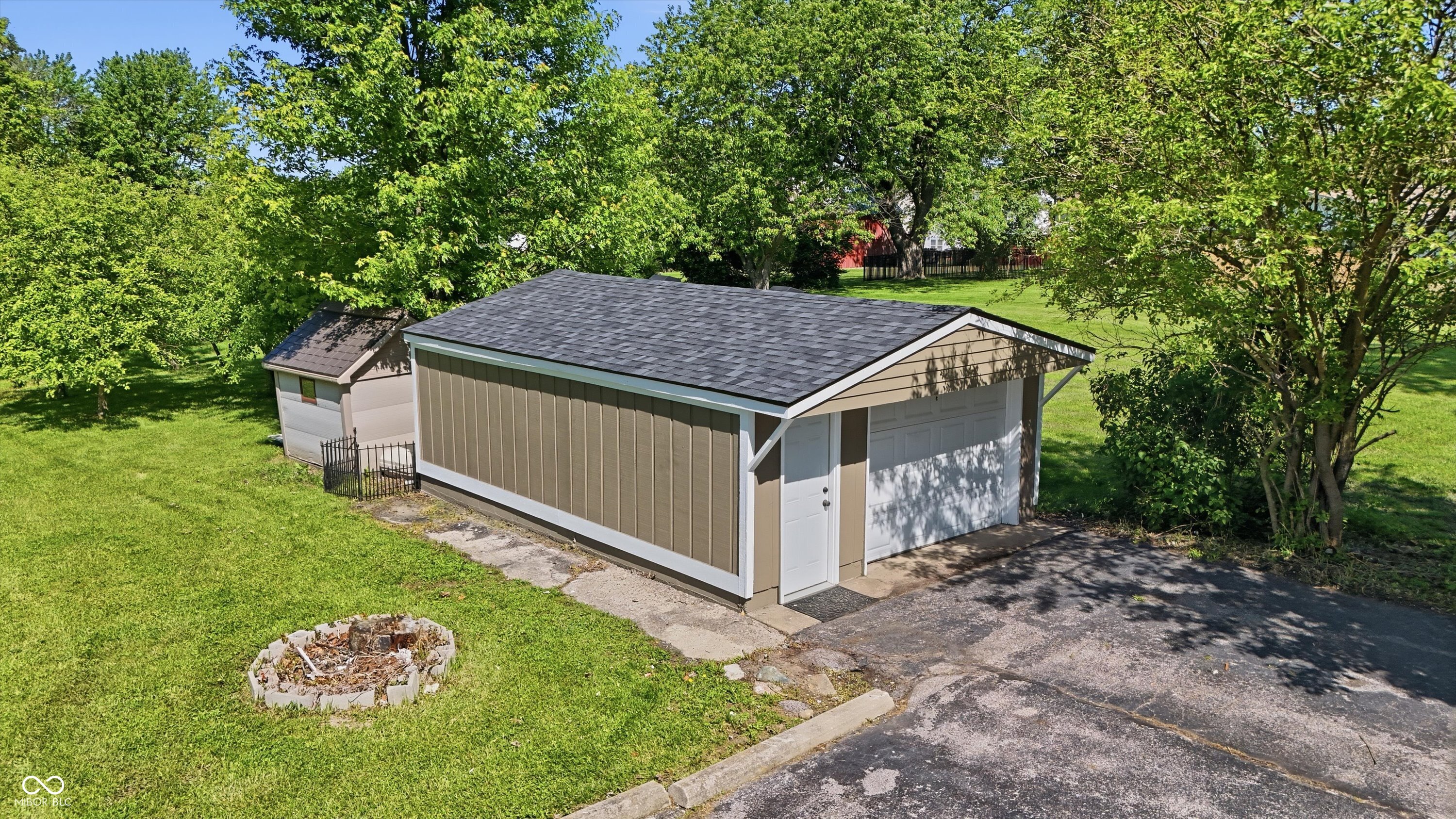 6336 N Carroll Road