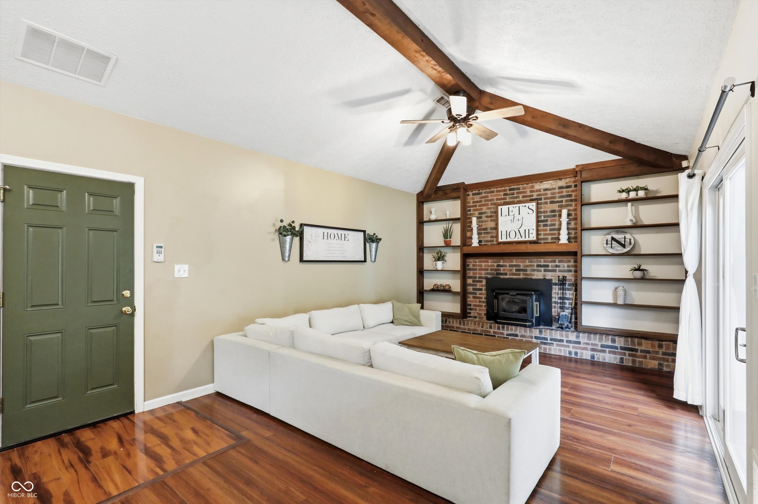 8035 Vineyard Drive