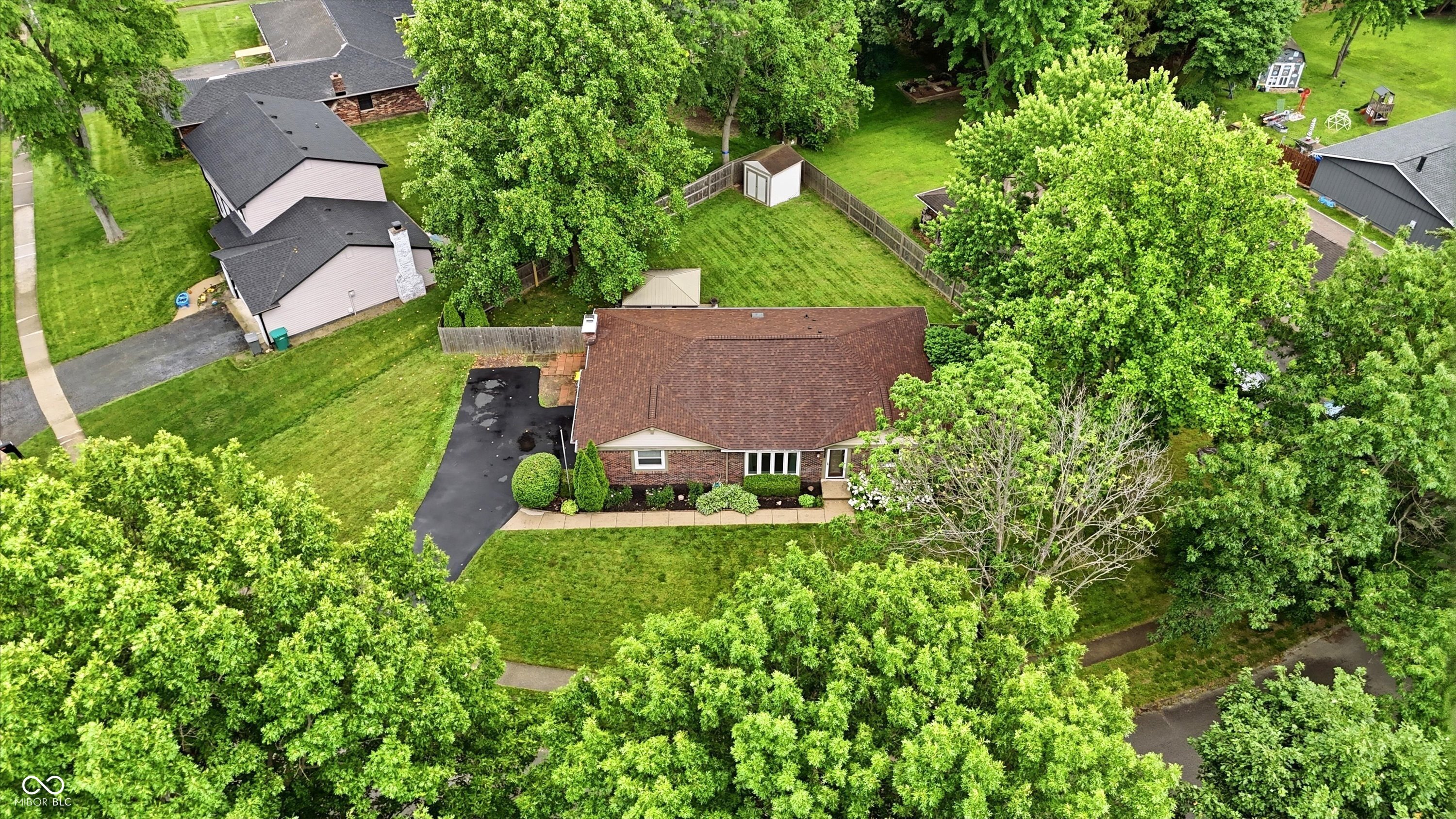 8035 Vineyard Drive