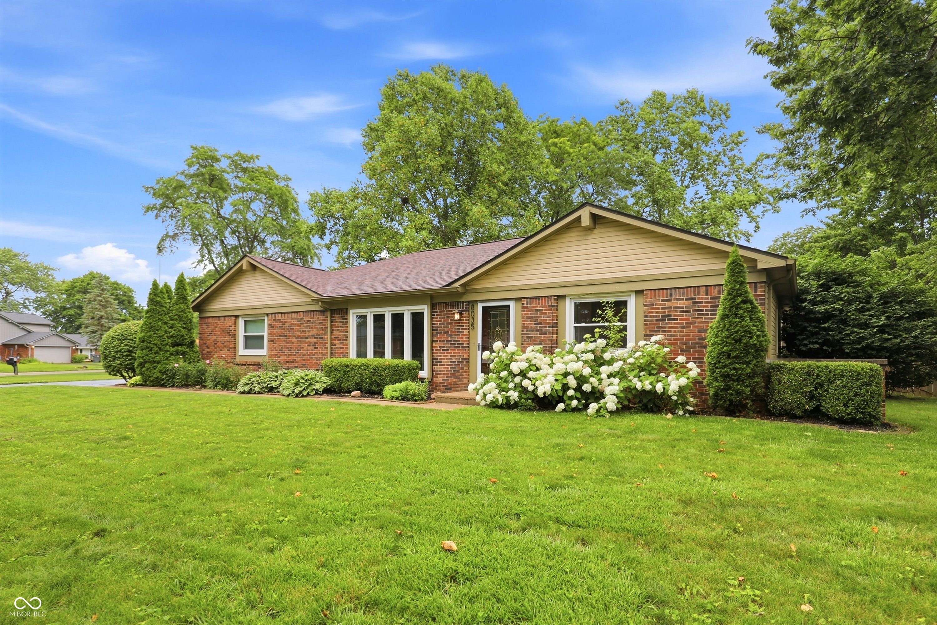 8035 Vineyard Drive