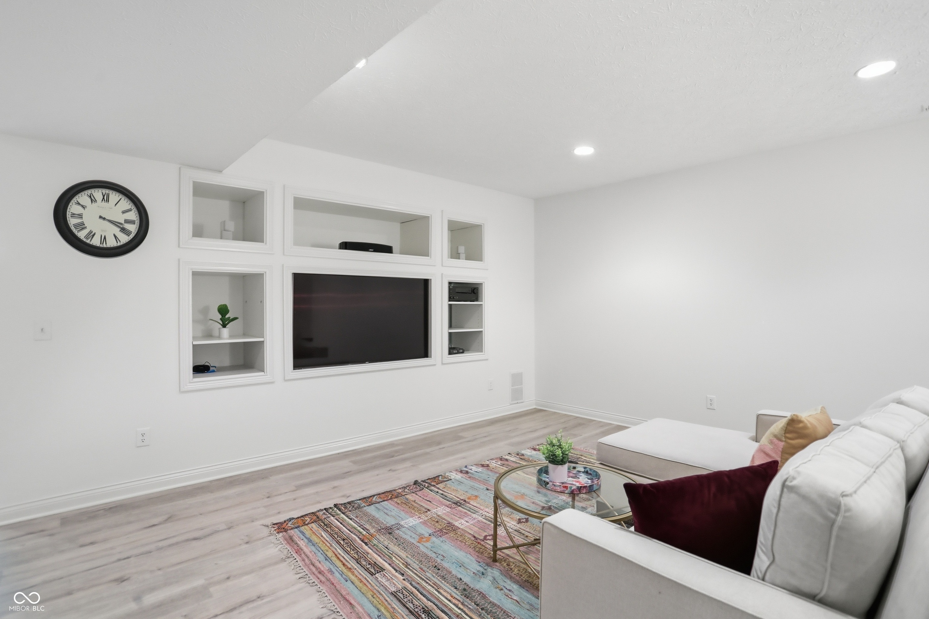 15486 Mission Hills Drive