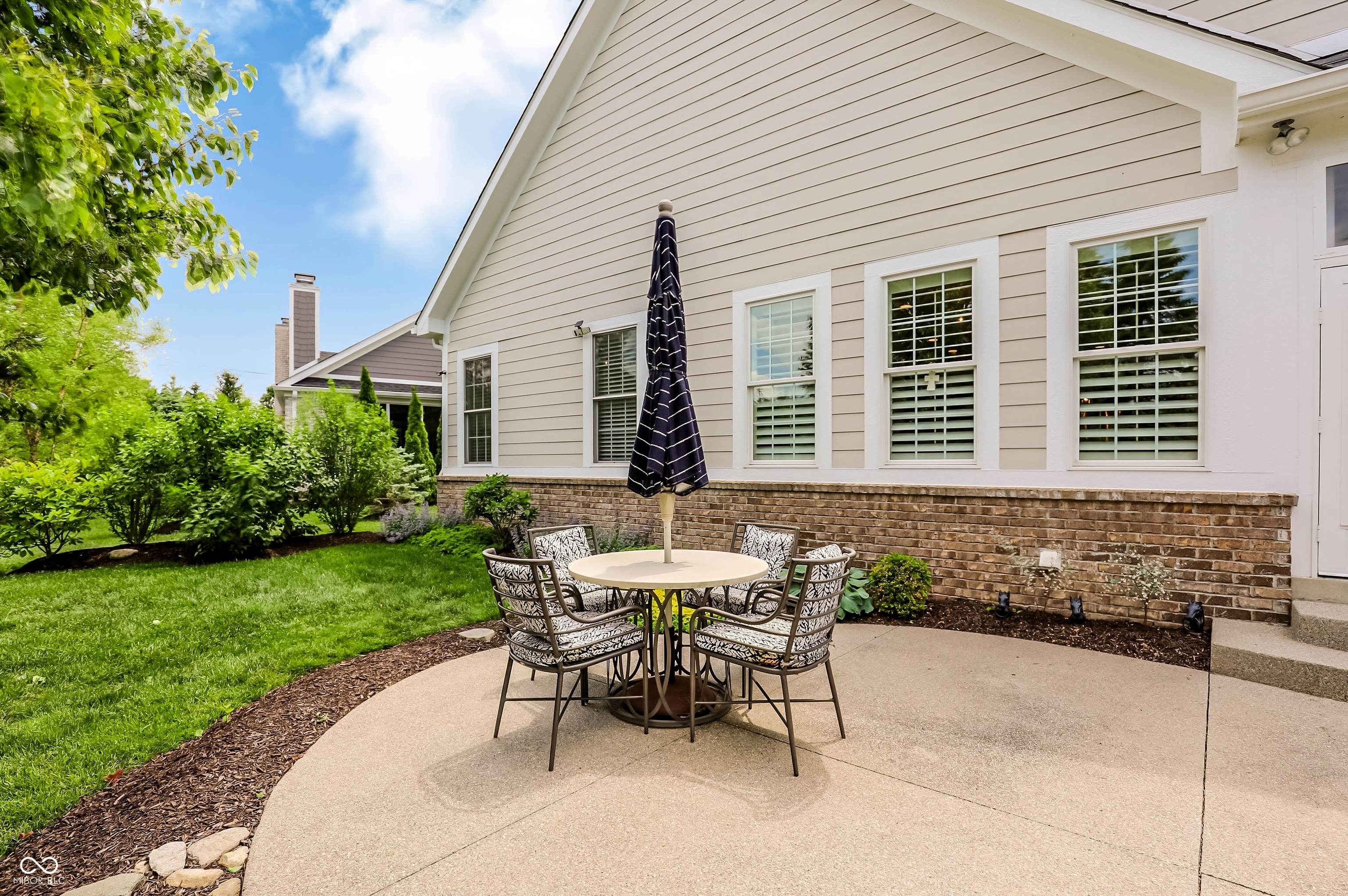 15669 Bethpage Trail