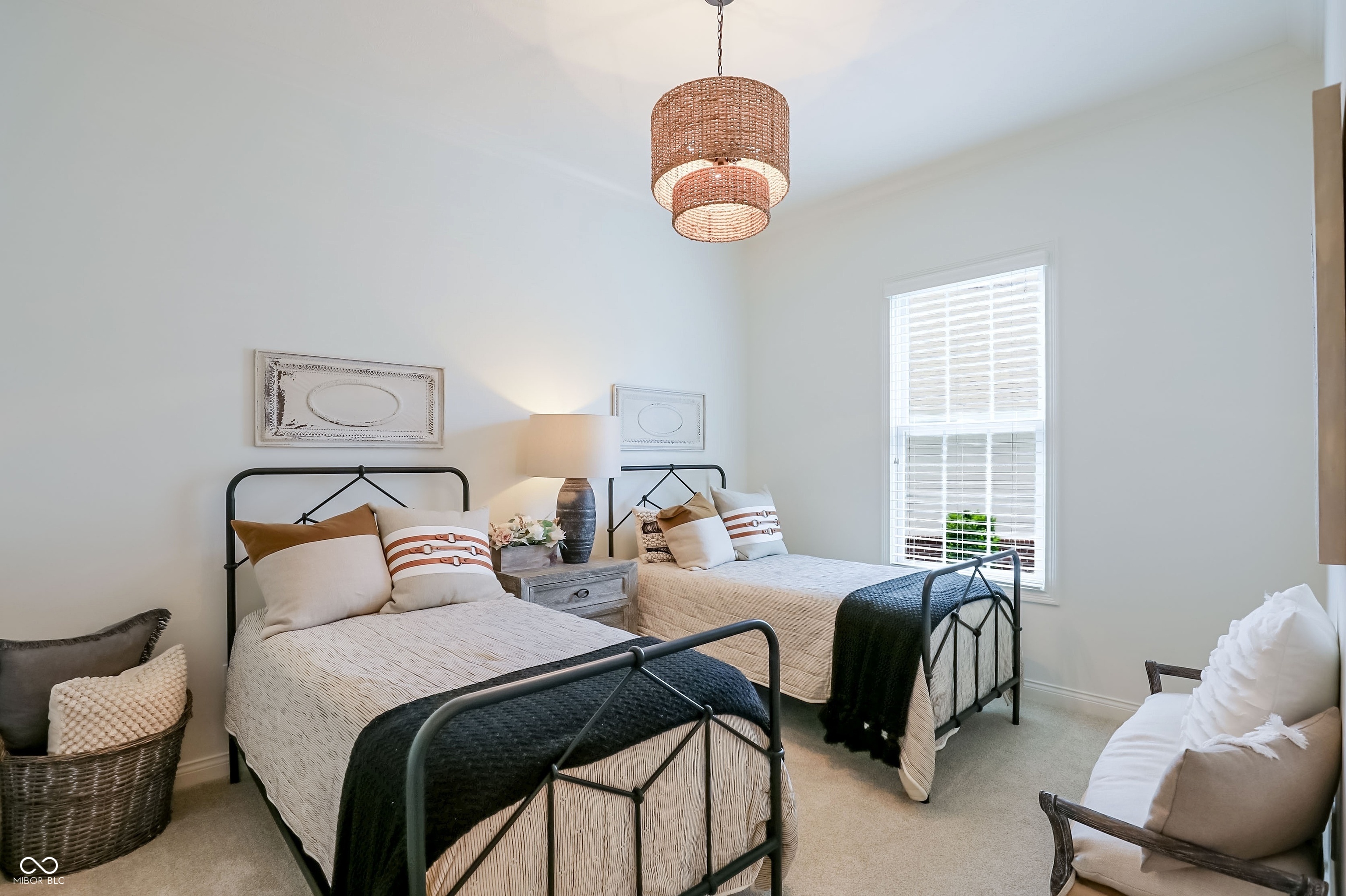 15669 Bethpage Trail