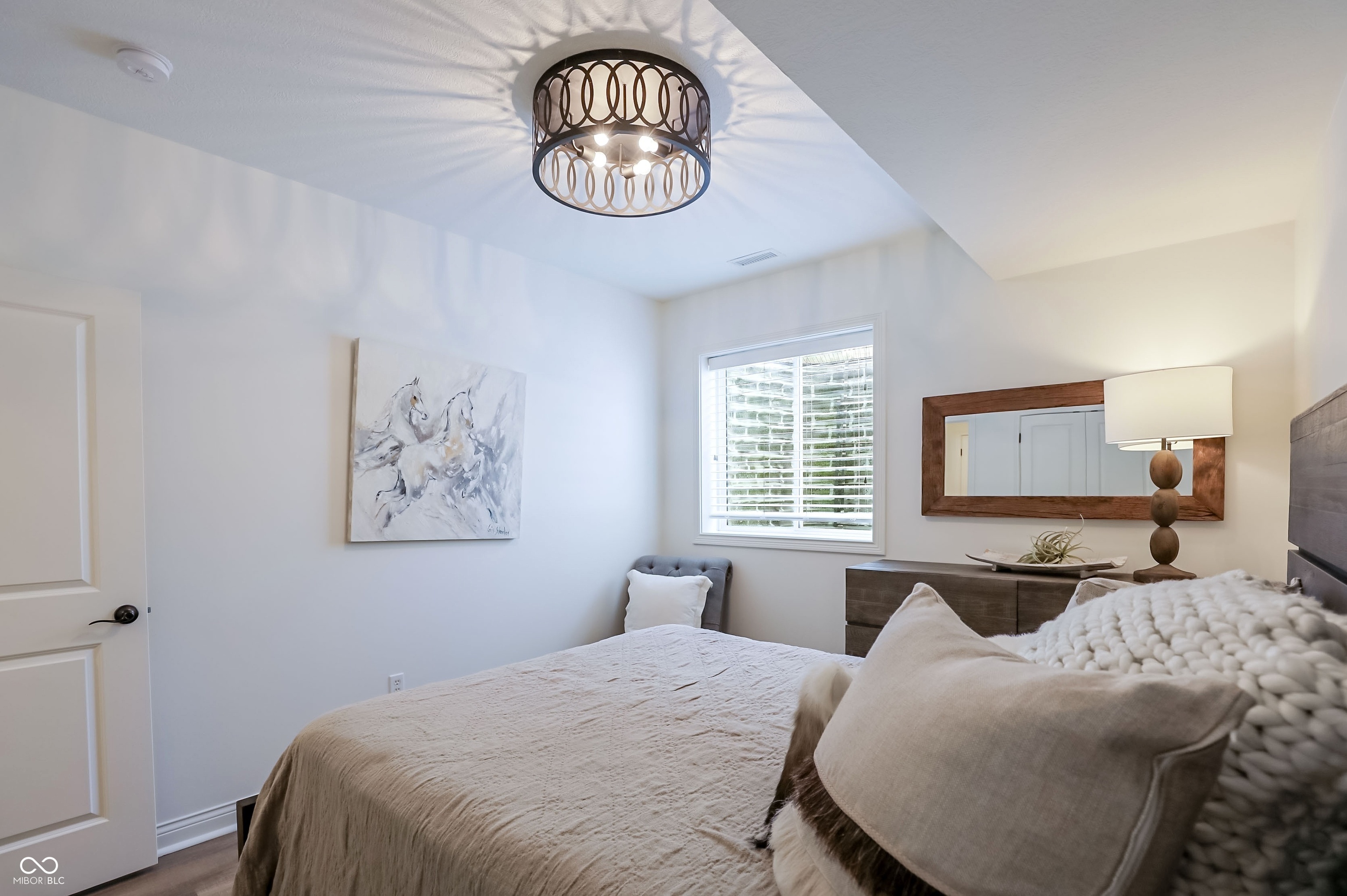 15669 Bethpage Trail