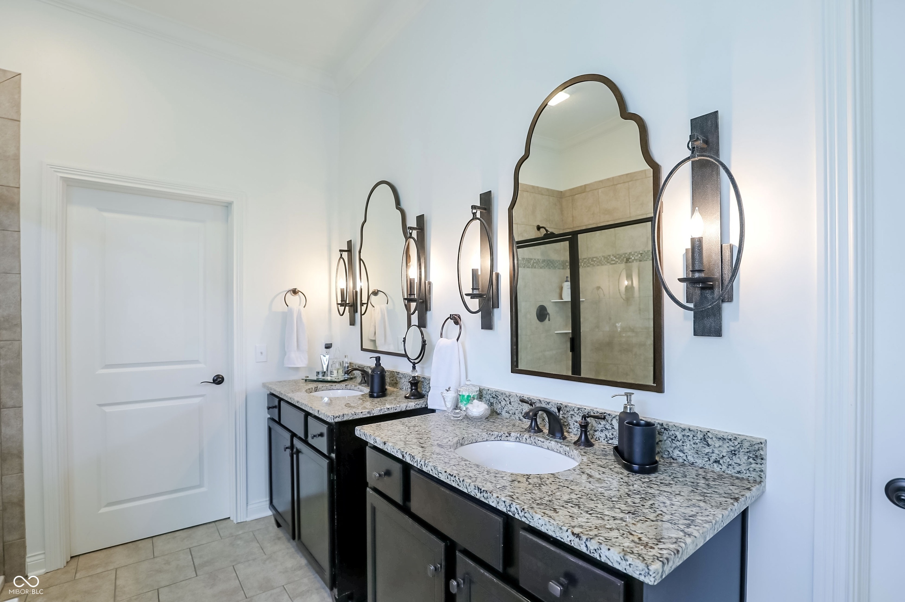 15669 Bethpage Trail