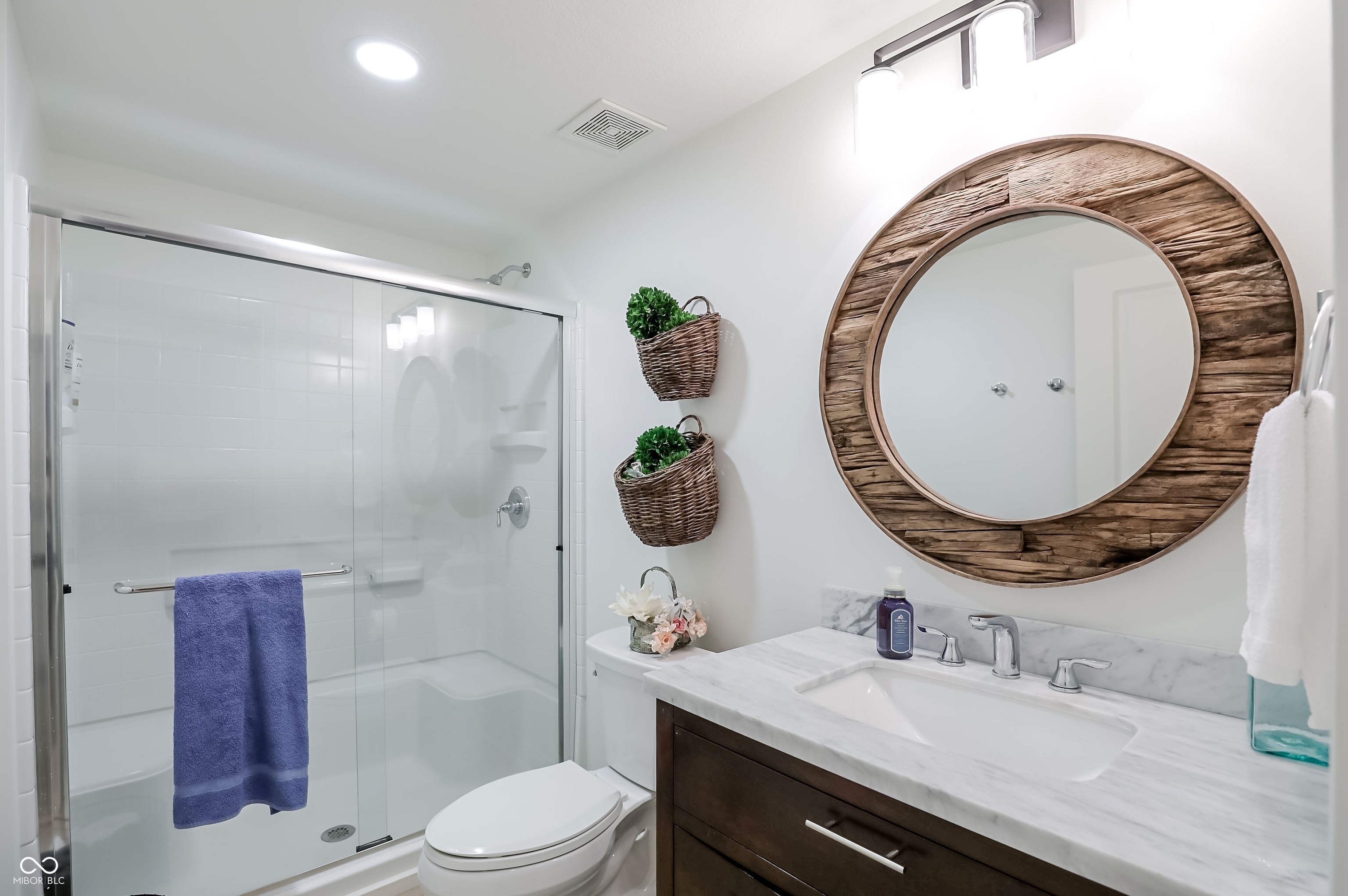 15669 Bethpage Trail